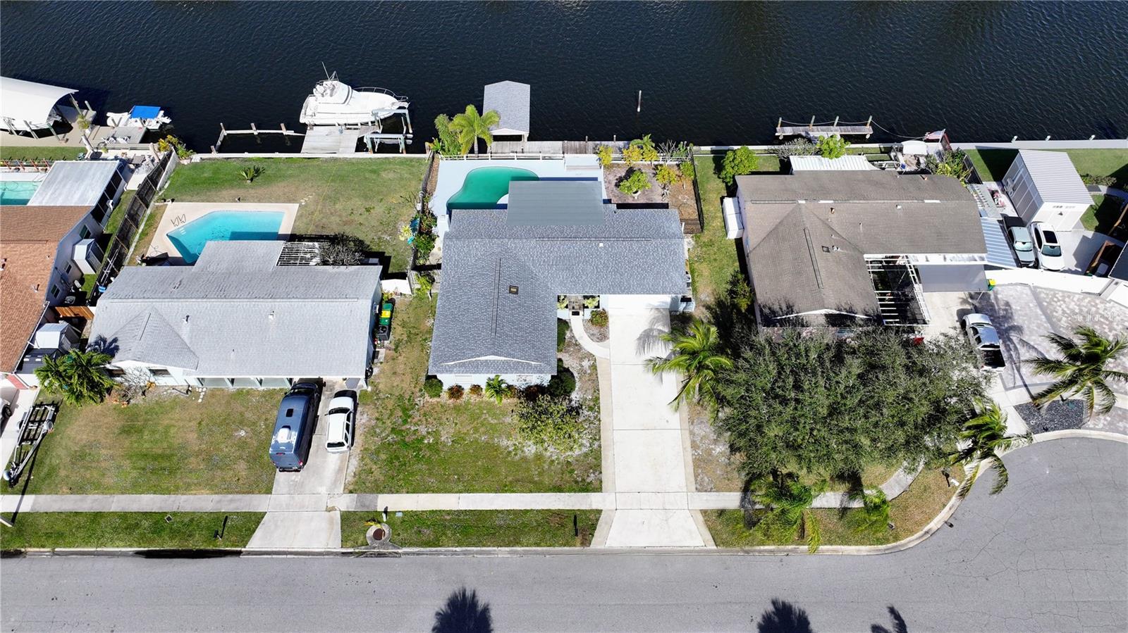 Image 4 of 71 For 470 Sundoro Court