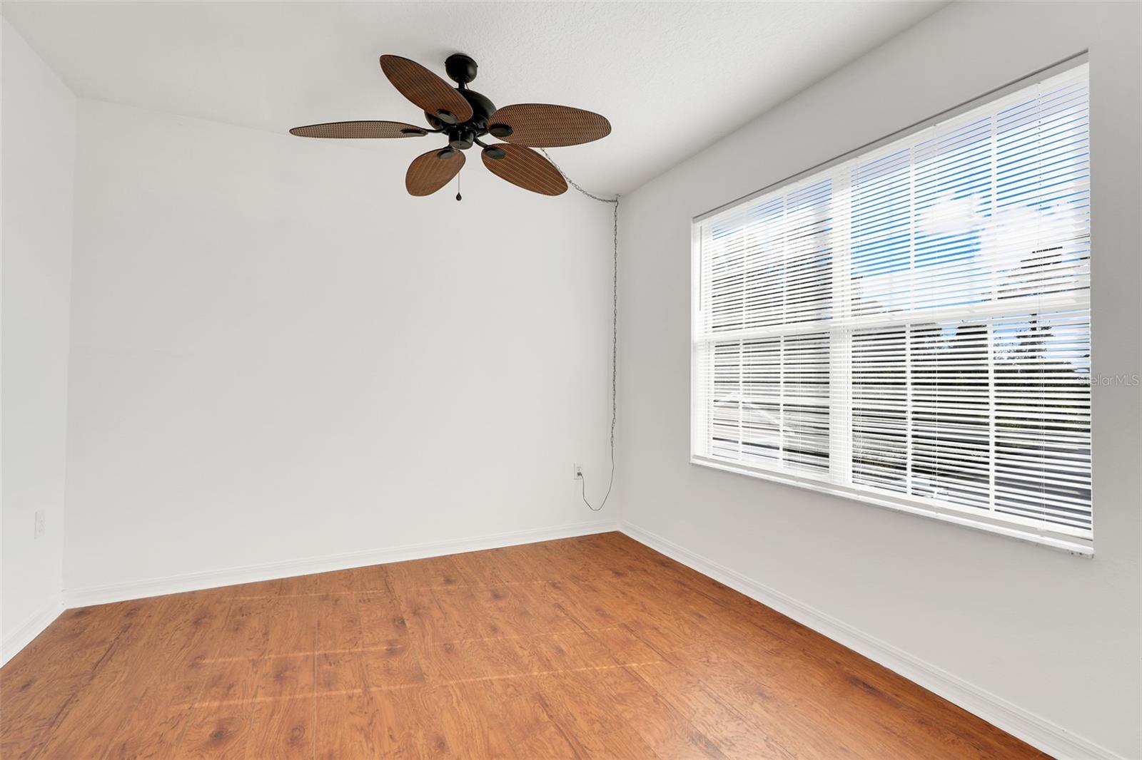 Image 27 of 44 For 1033 Woodflower Way