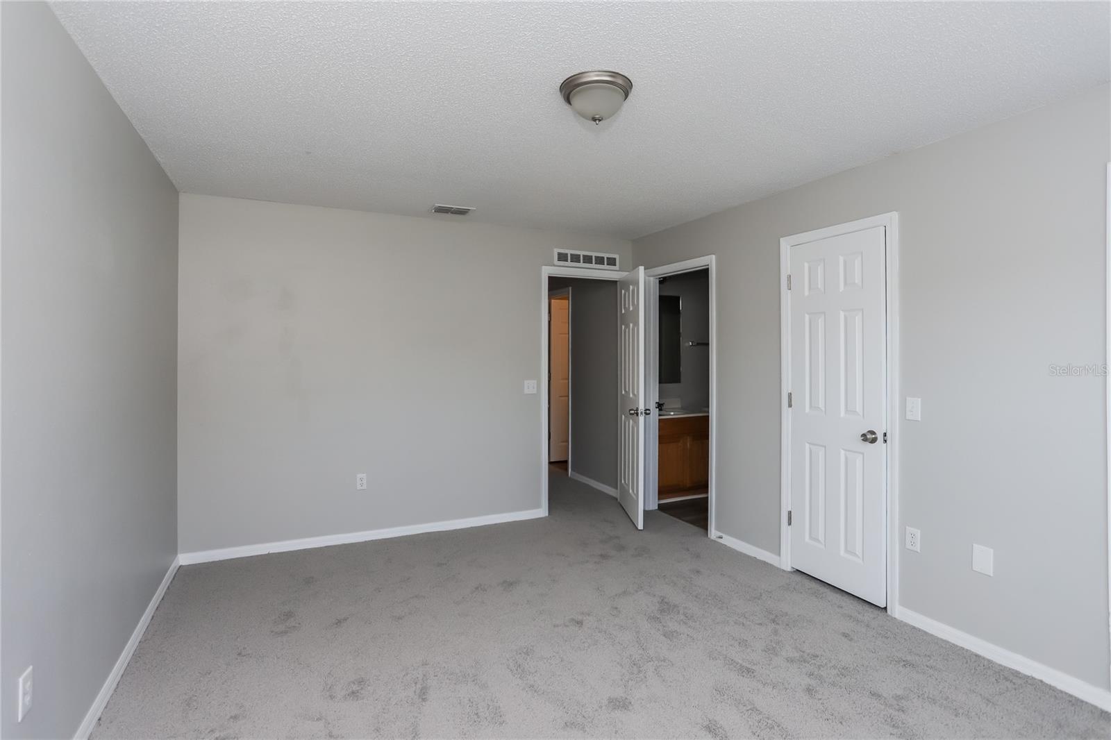 Image 10 of 15 For 8097 Settlers Creek Circle