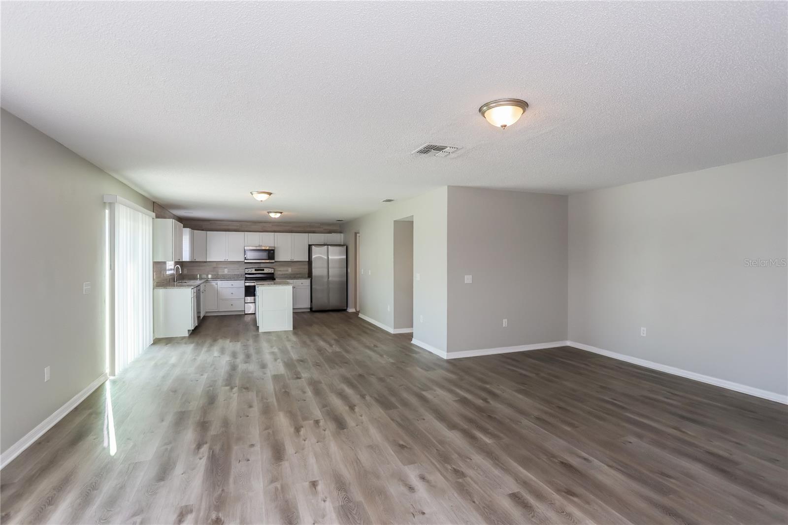 Image 3 of 15 For 8097 Settlers Creek Circle