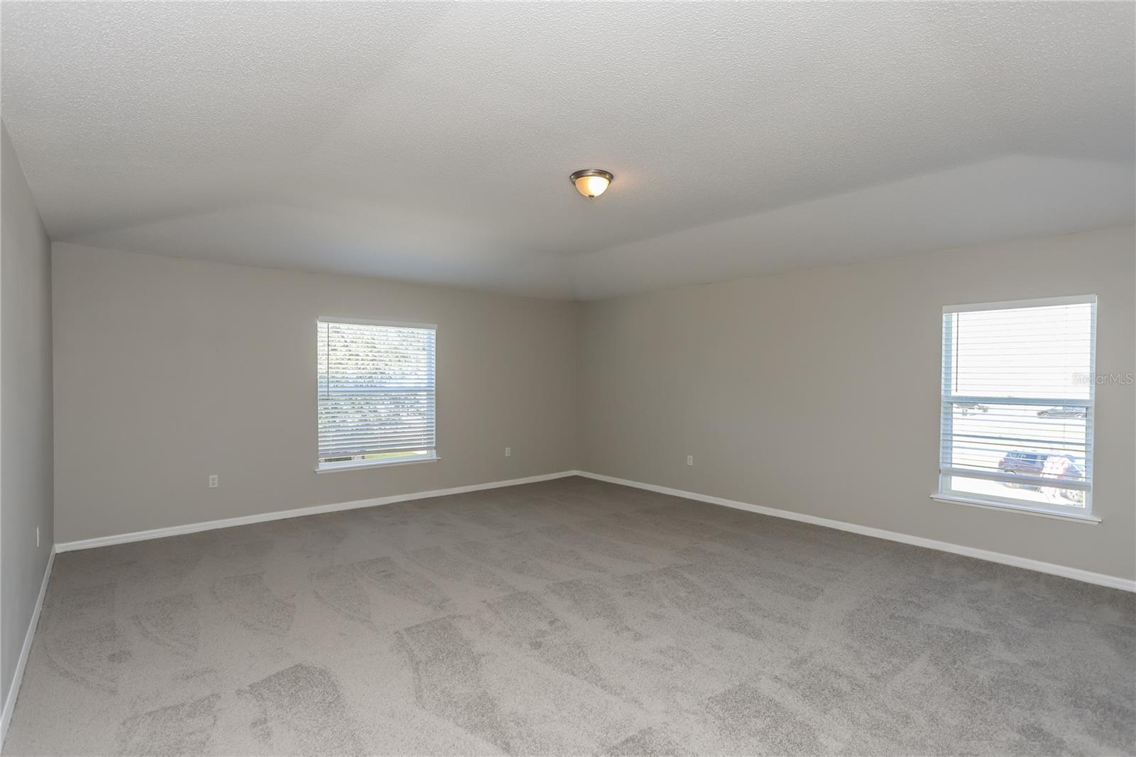 Image 7 of 15 For 8097 Settlers Creek Circle