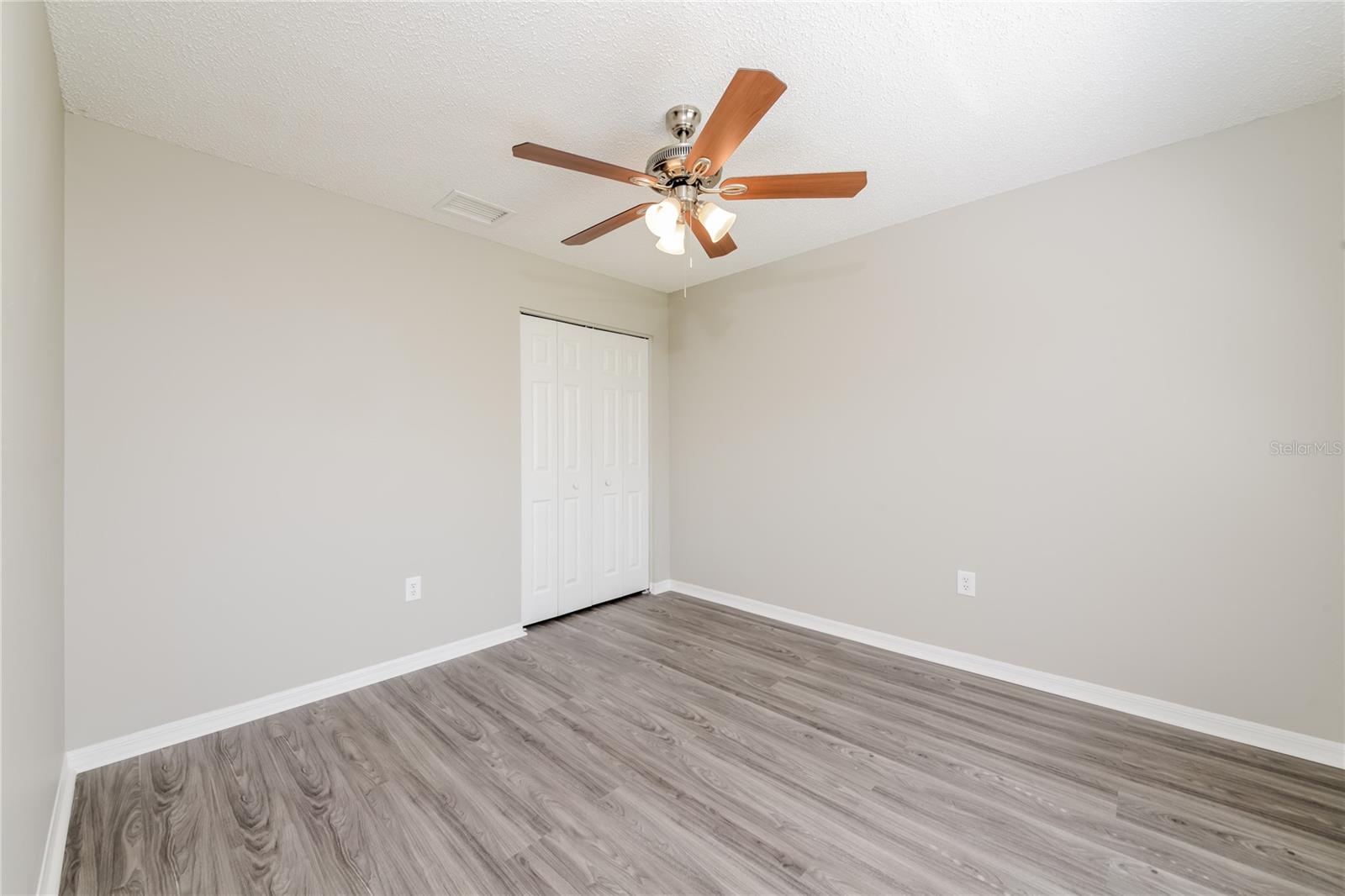 Image 13 of 16 For 1216 Grassy Meadow Place