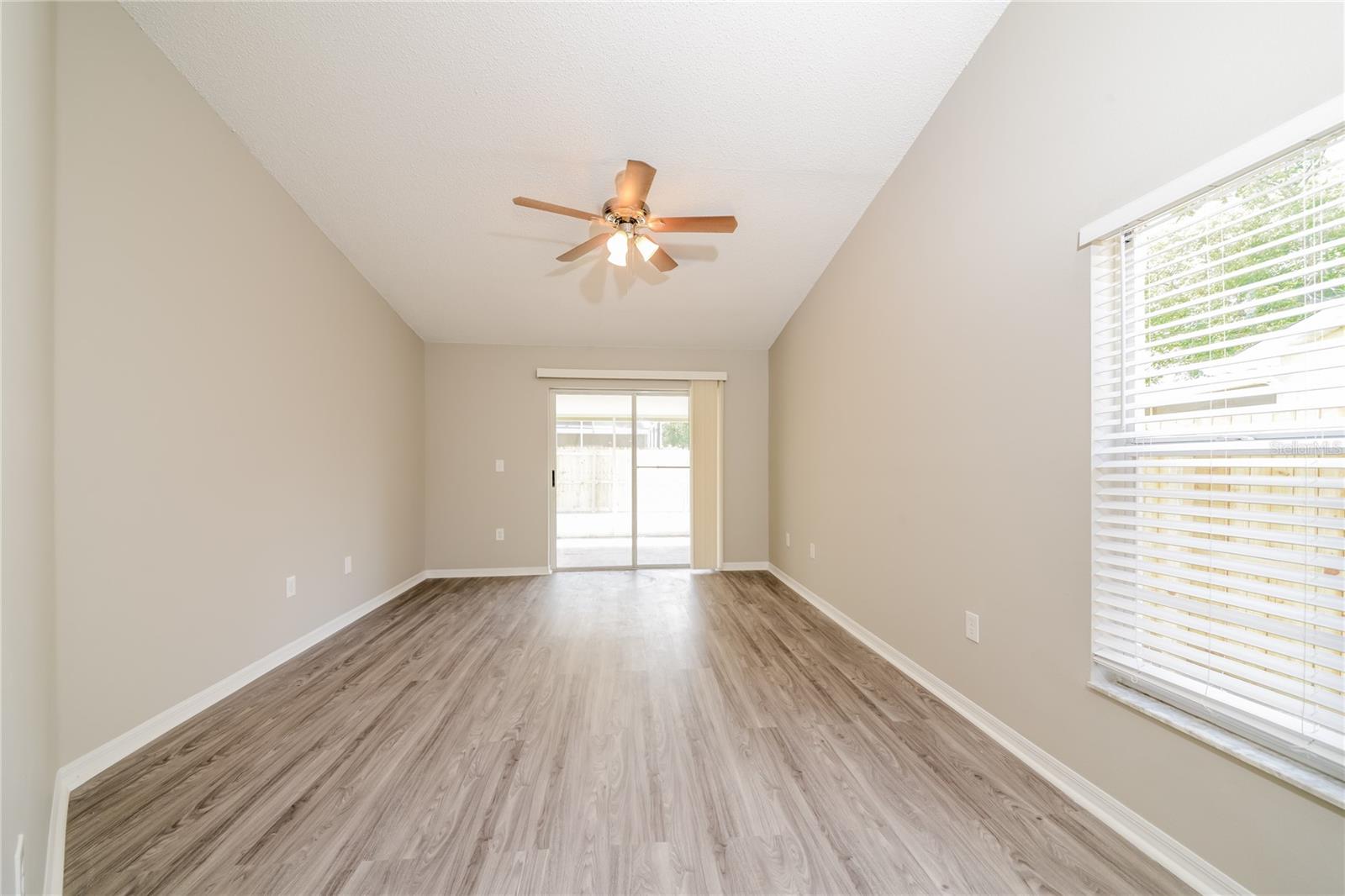 Image 8 of 16 For 1216 Grassy Meadow Place