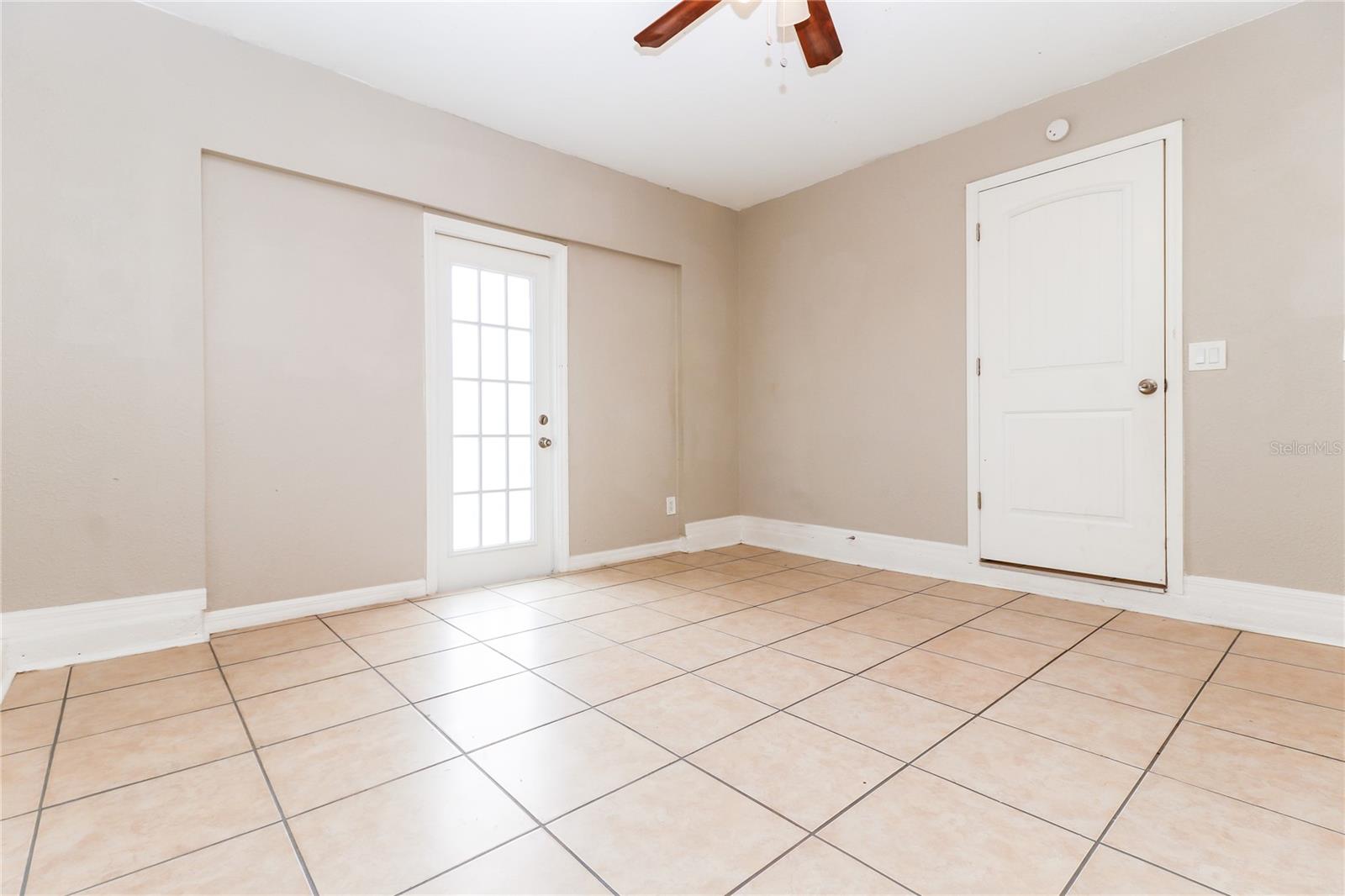 Image 12 of 16 For 3053 Stanton Avenue