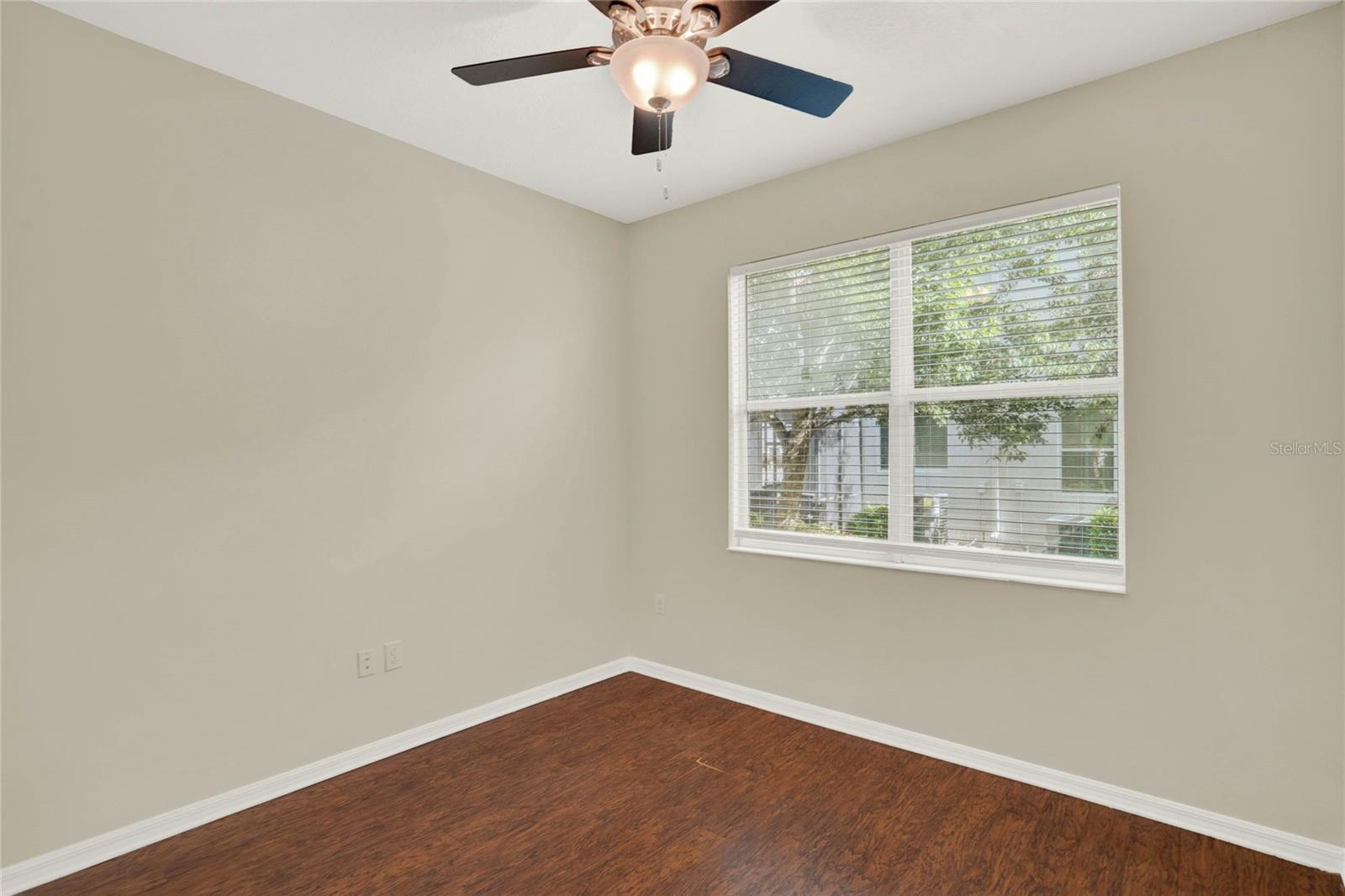 Image 20 of 42 For 1994 Silverweed Way