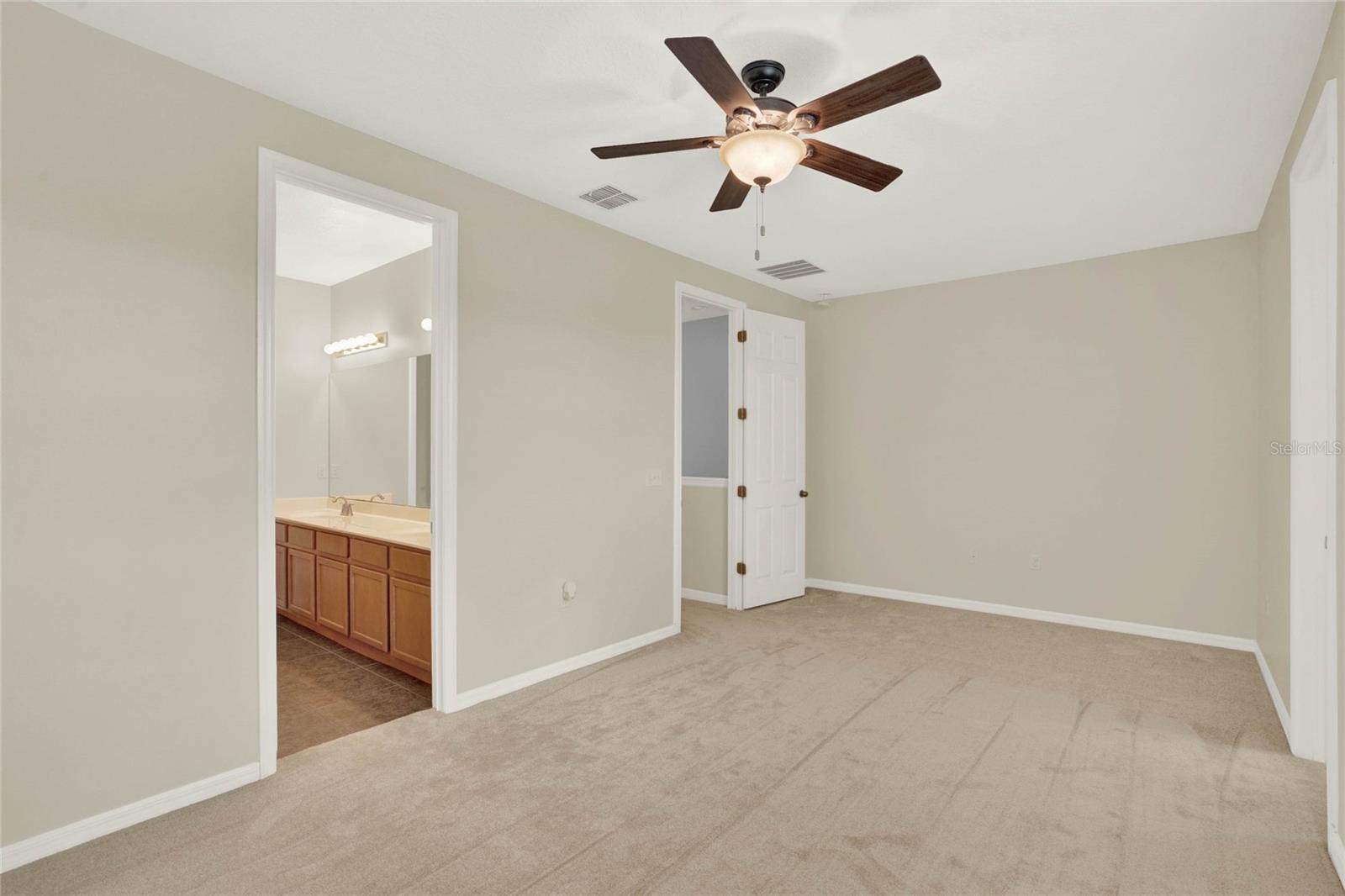 Image 29 of 42 For 1994 Silverweed Way