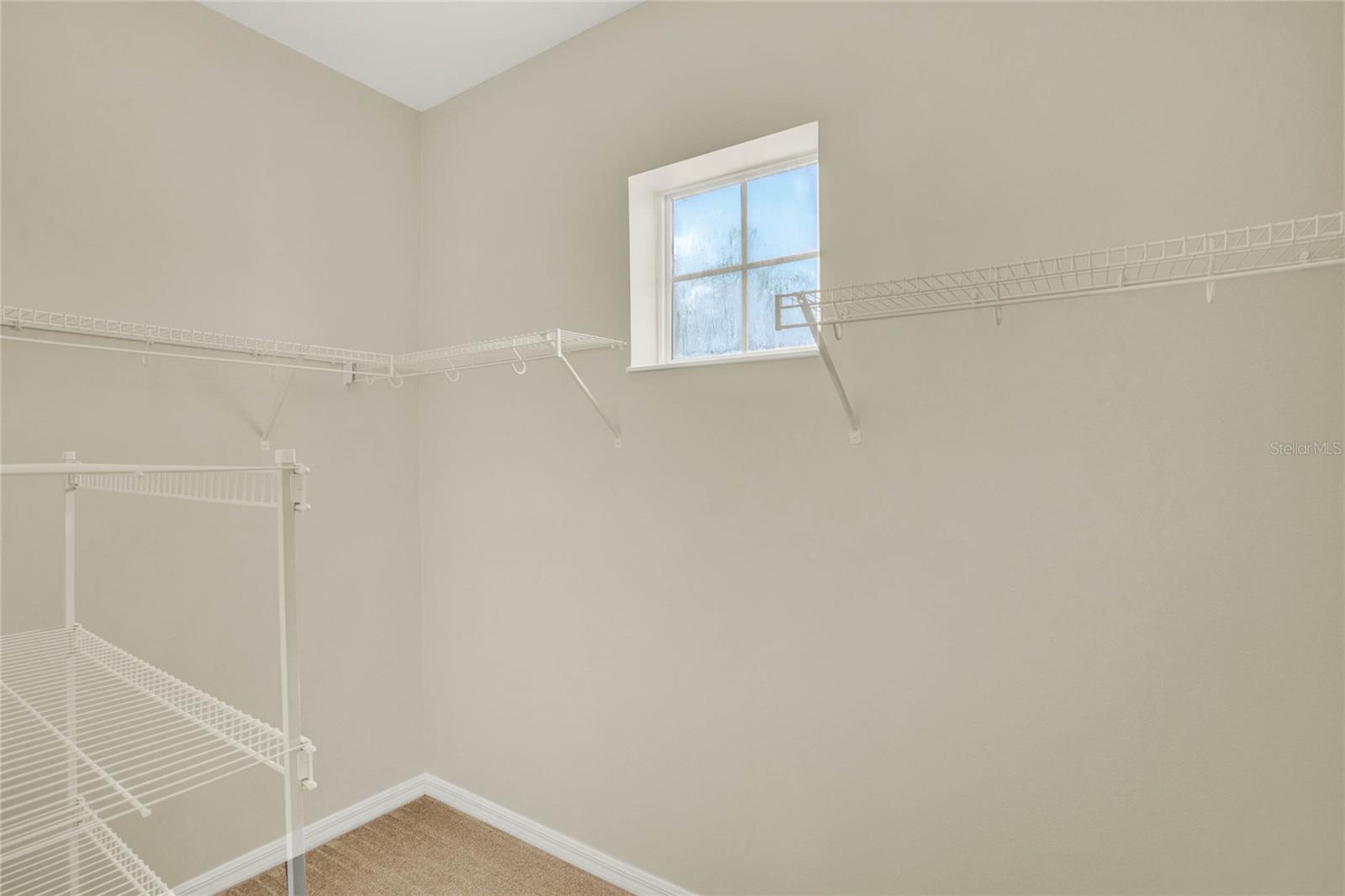 Image 30 of 42 For 1994 Silverweed Way