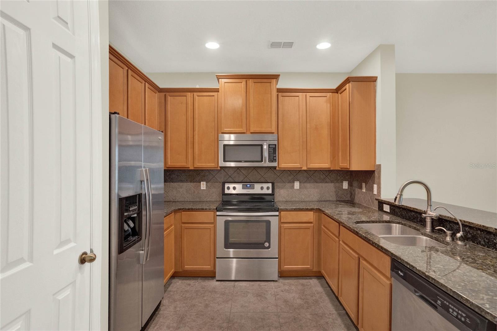 Image 7 of 42 For 1994 Silverweed Way