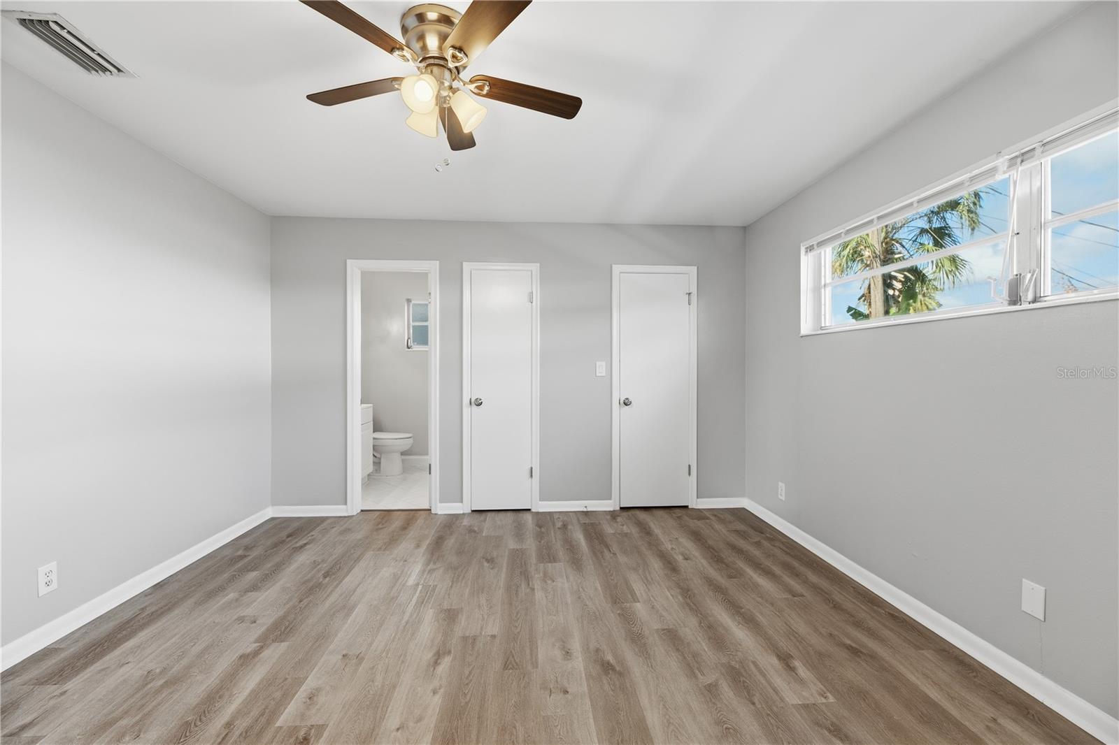 Image 21 of 33 For 1170 26th Avenue