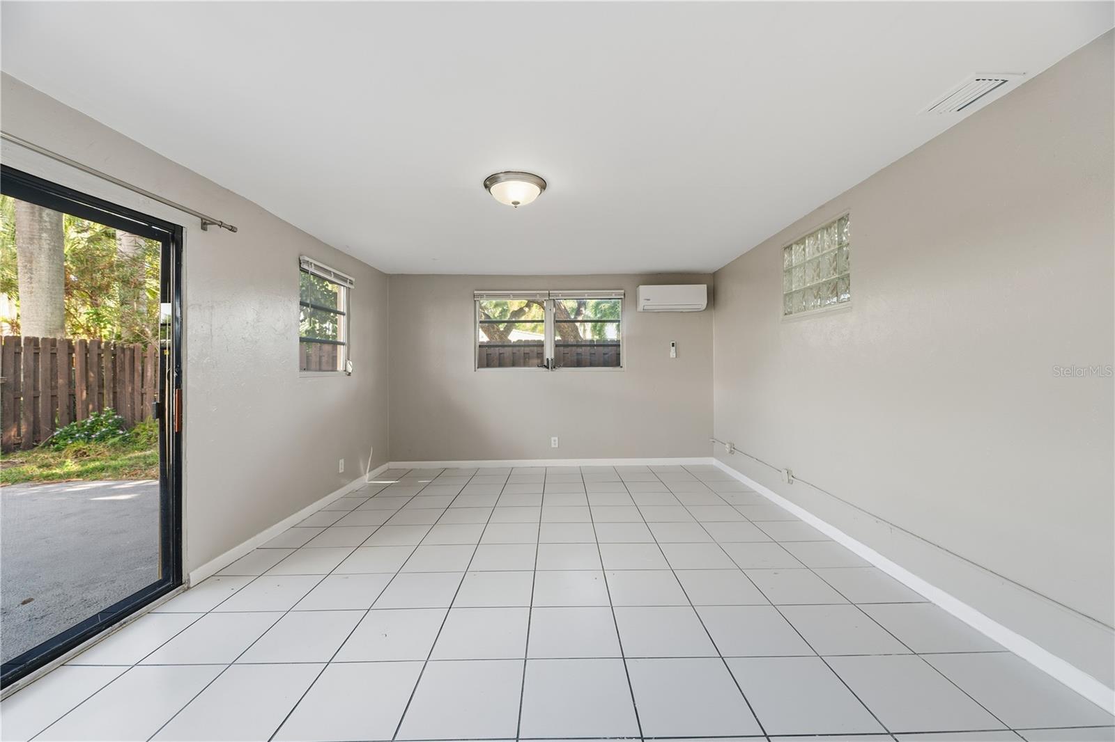 Image 28 of 33 For 1170 26th Avenue