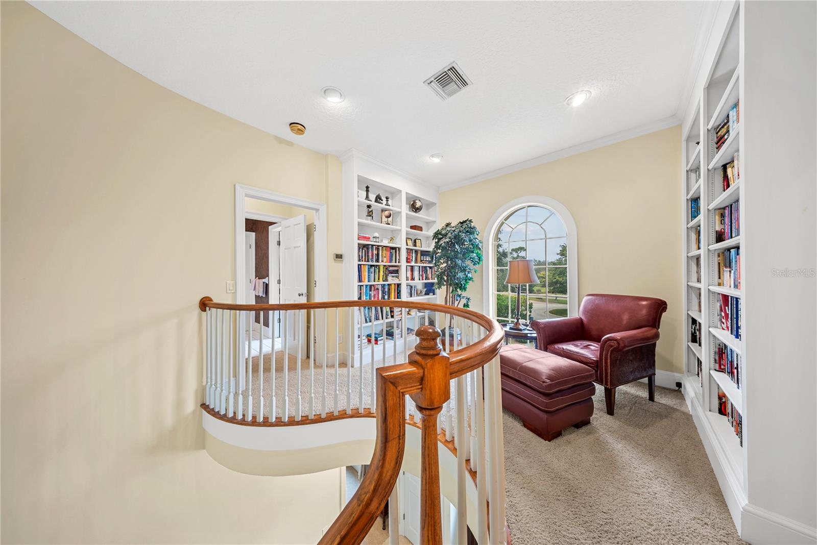 Image 23 of 63 For 9324 Thurloe Place