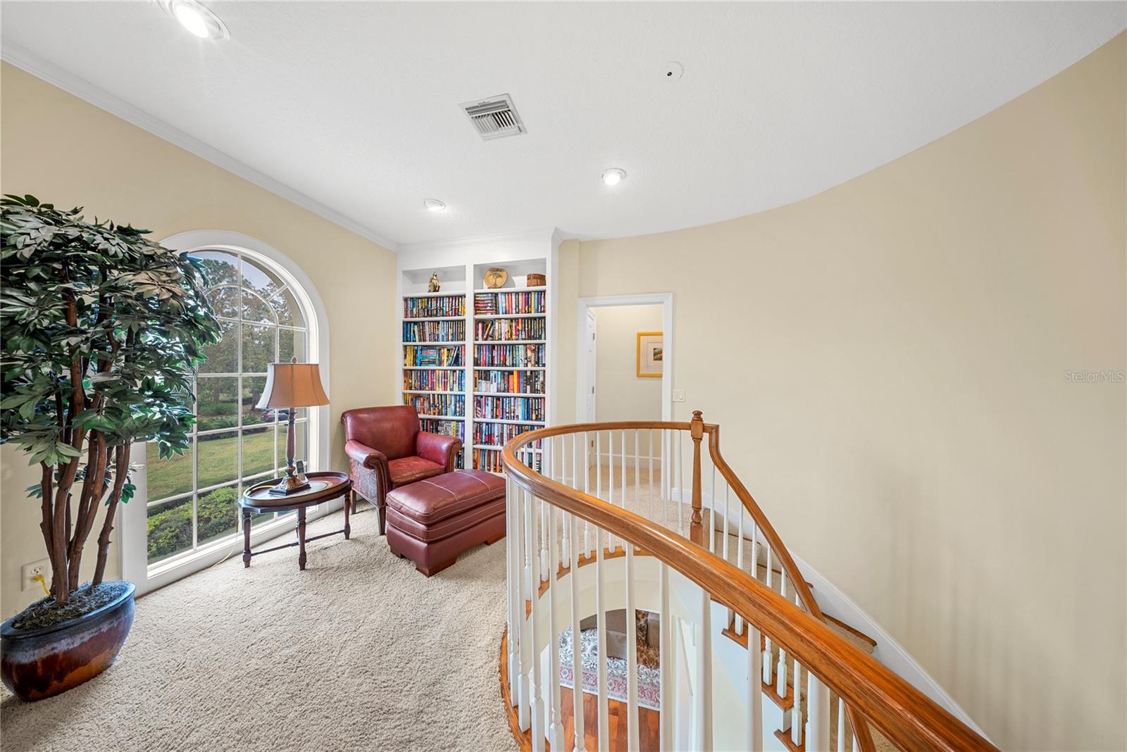 Image 24 of 63 For 9324 Thurloe Place