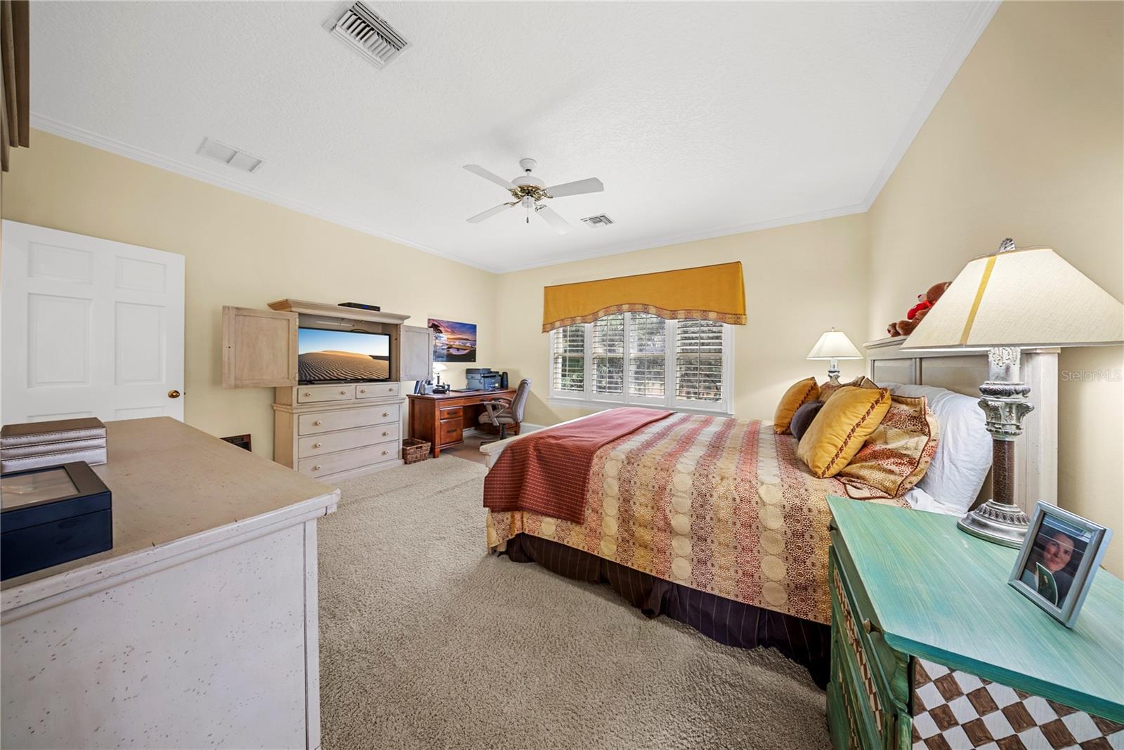 Image 27 of 63 For 9324 Thurloe Place