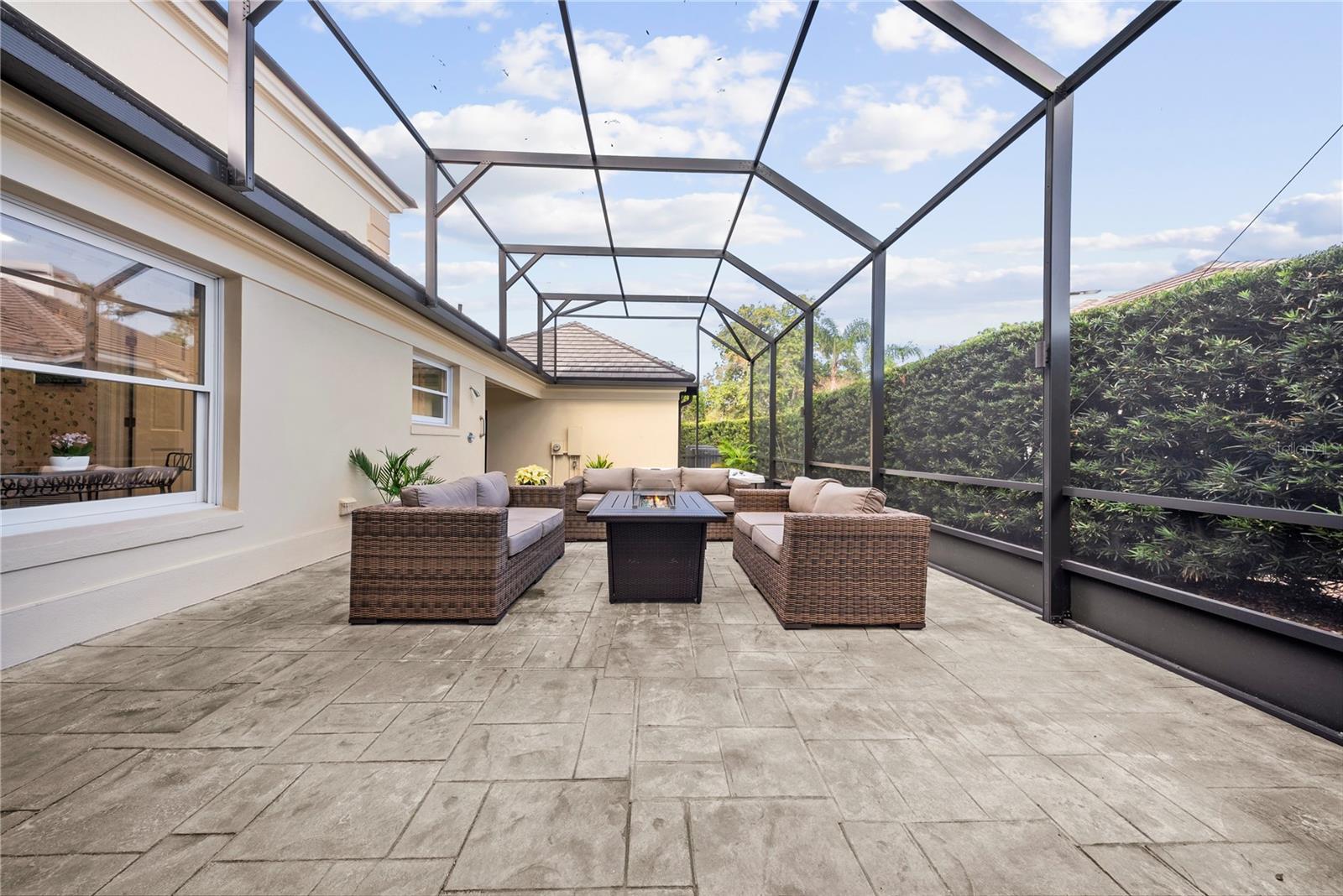 Image 40 of 63 For 9324 Thurloe Place