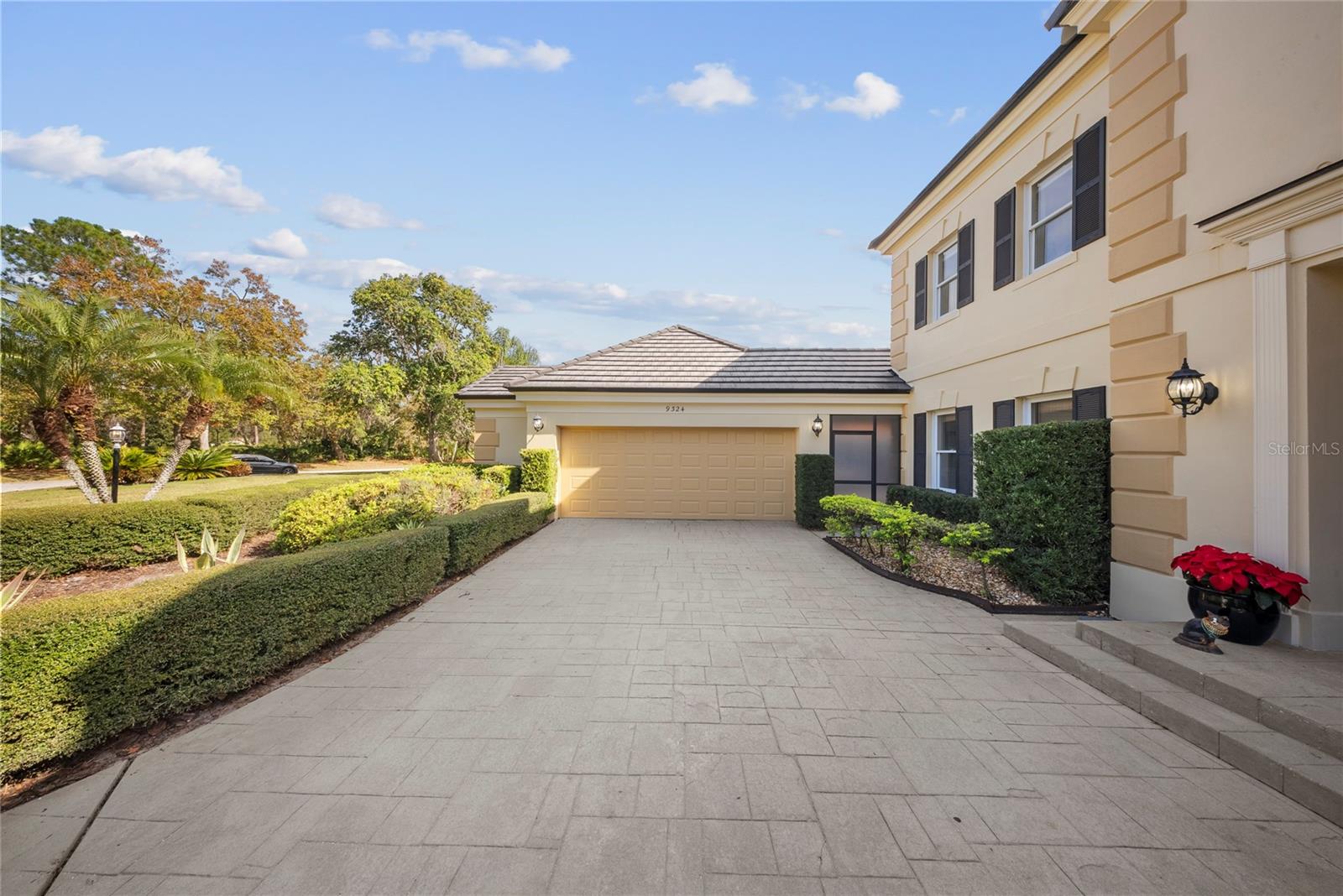 Image 52 of 63 For 9324 Thurloe Place