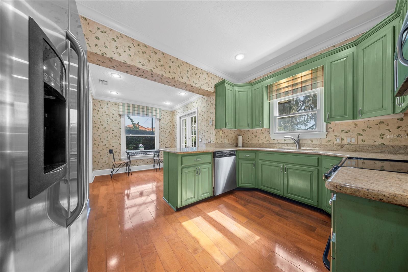 Image 6 of 63 For 9324 Thurloe Place