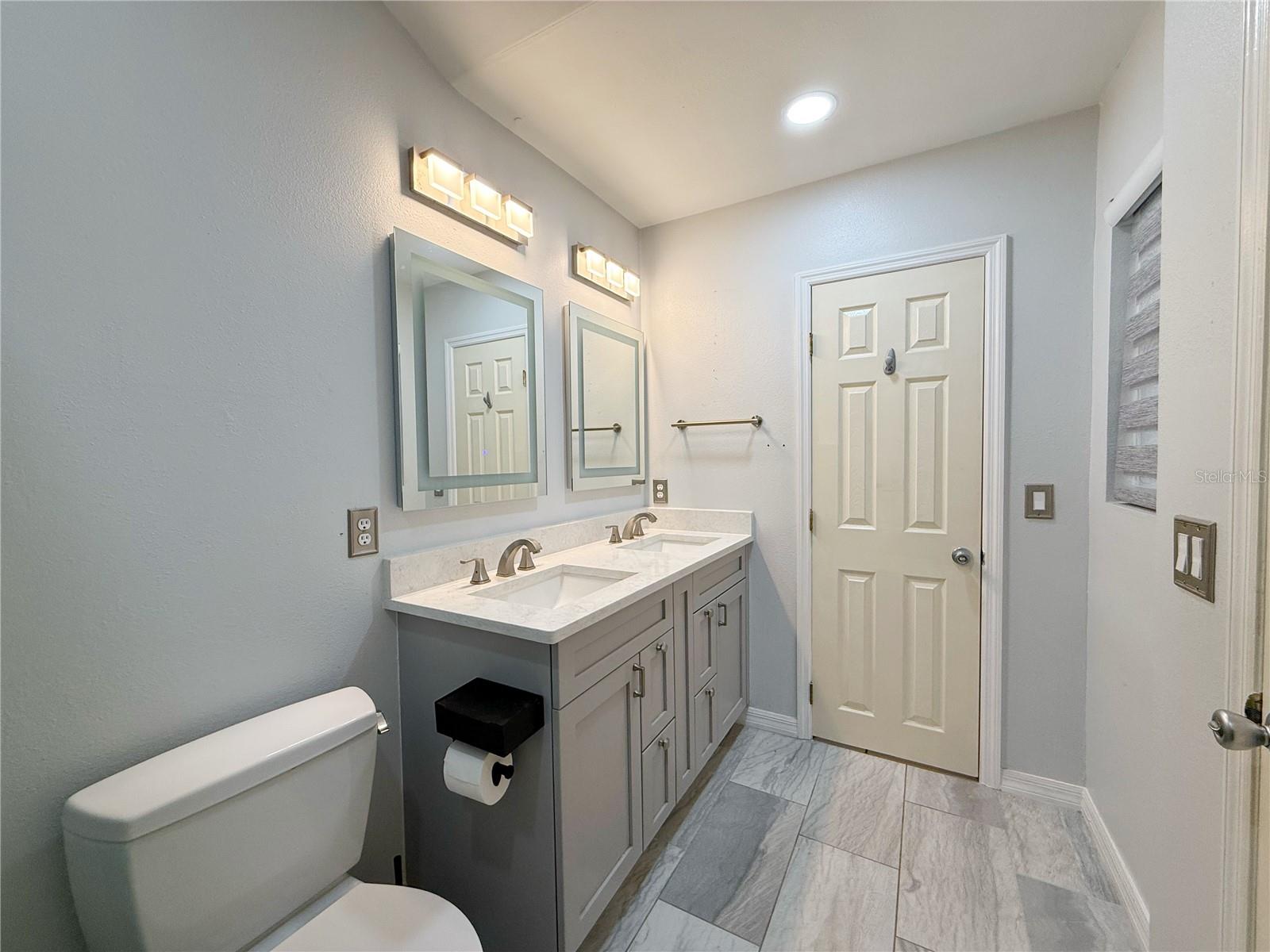 Image 14 of 35 For 132 Robbins Rest Circle