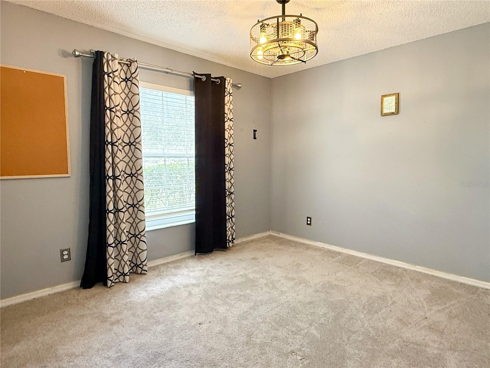 Image 22 of 35 For 132 Robbins Rest Circle