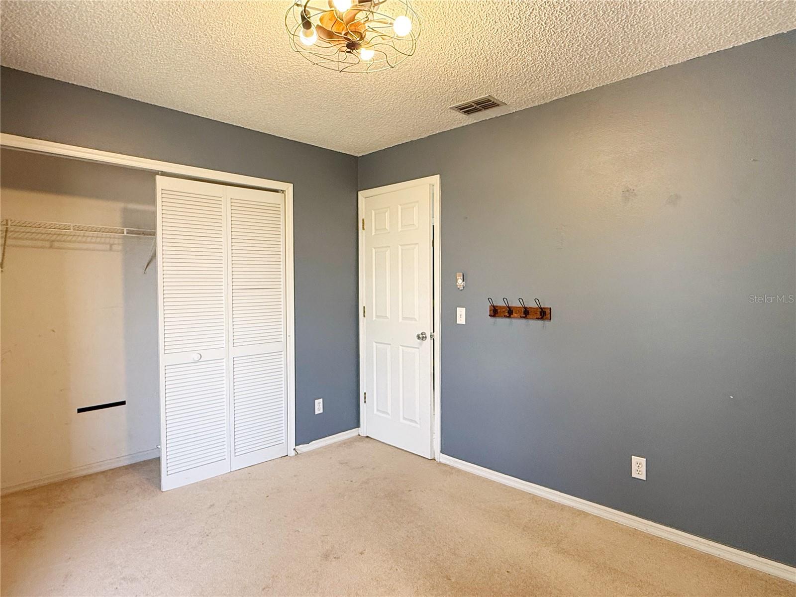 Image 24 of 35 For 132 Robbins Rest Circle