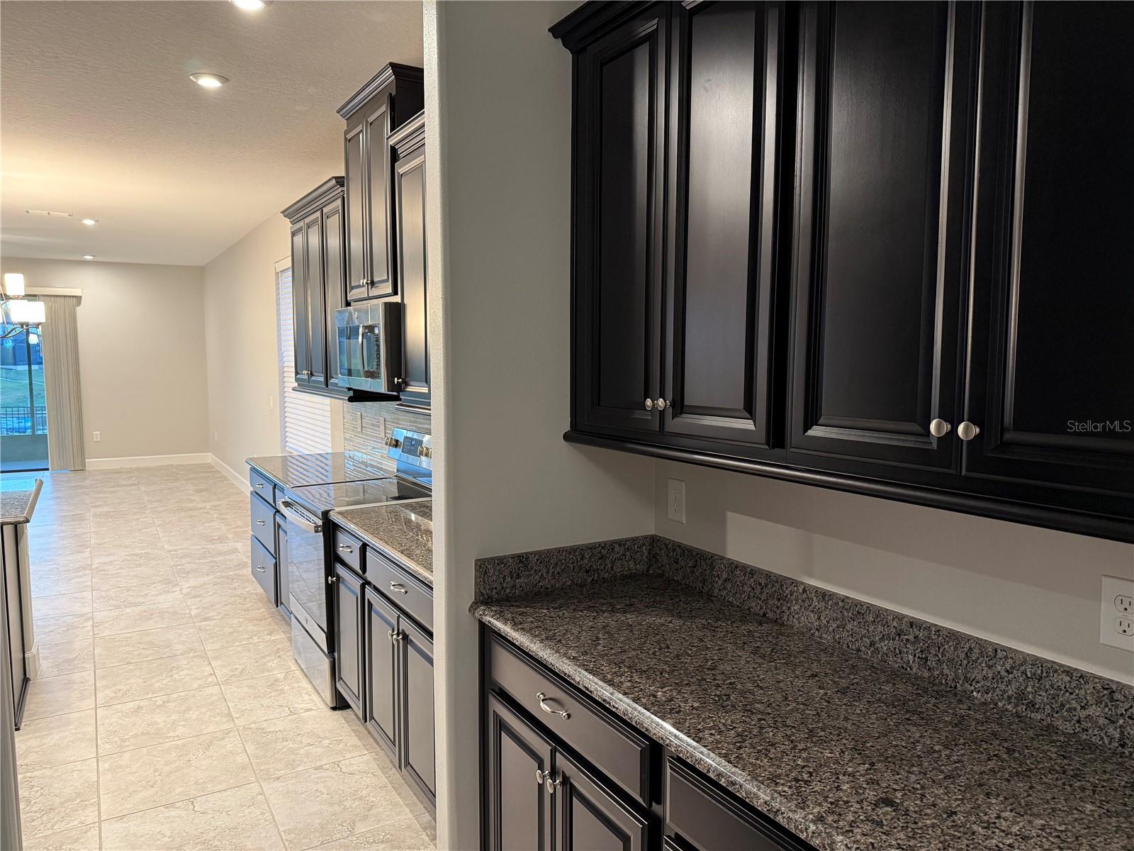 Image 18 of 48 For 3964 Carrick Bend Dr