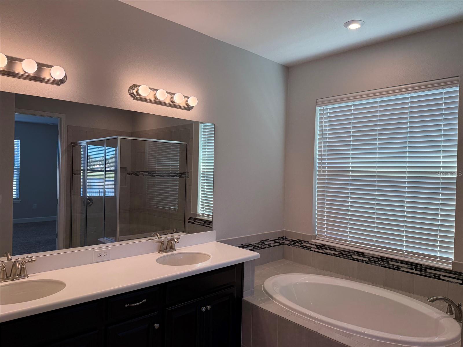 Image 26 of 48 For 3964 Carrick Bend Dr