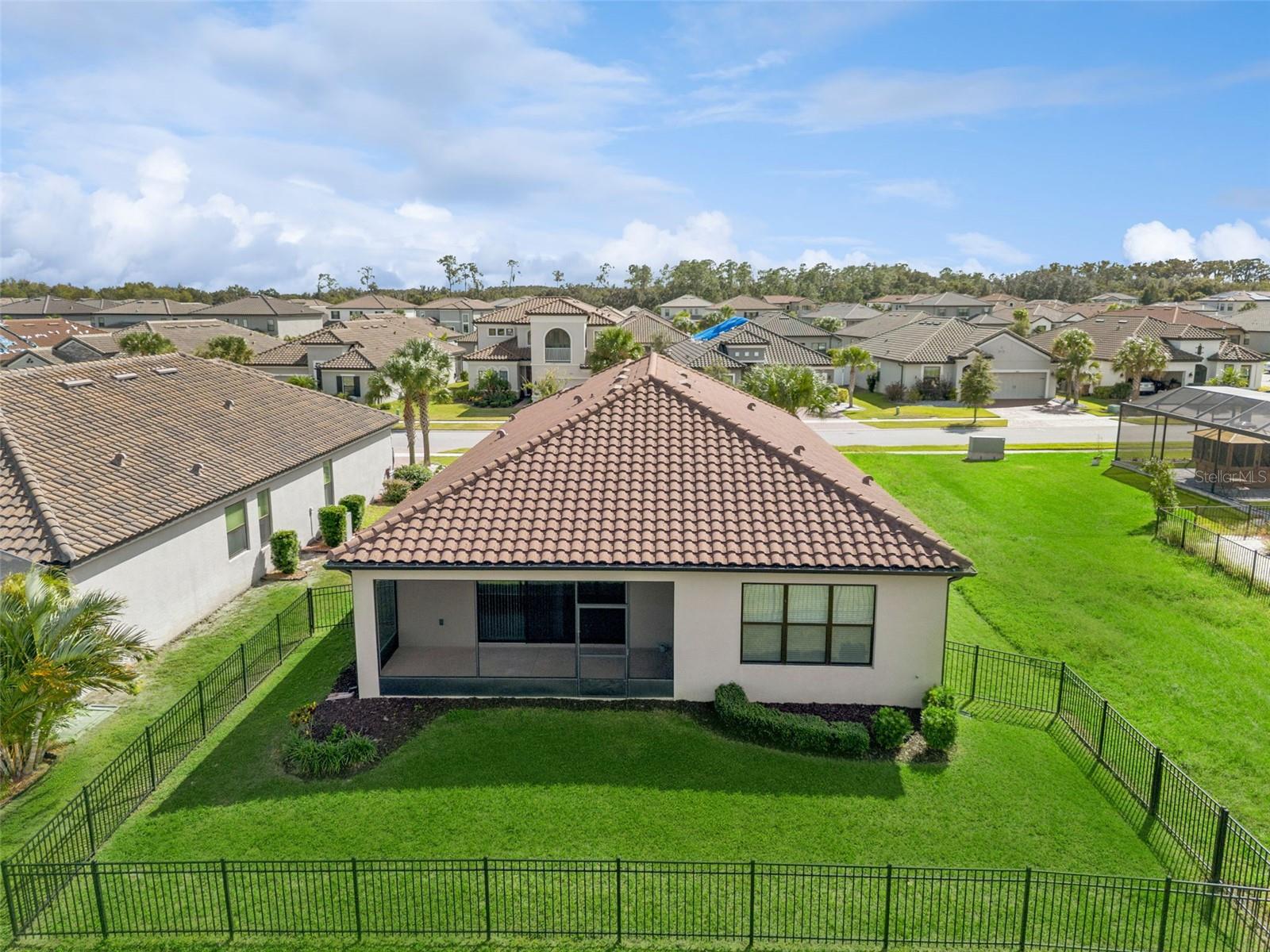 Image 3 of 48 For 3964 Carrick Bend Dr