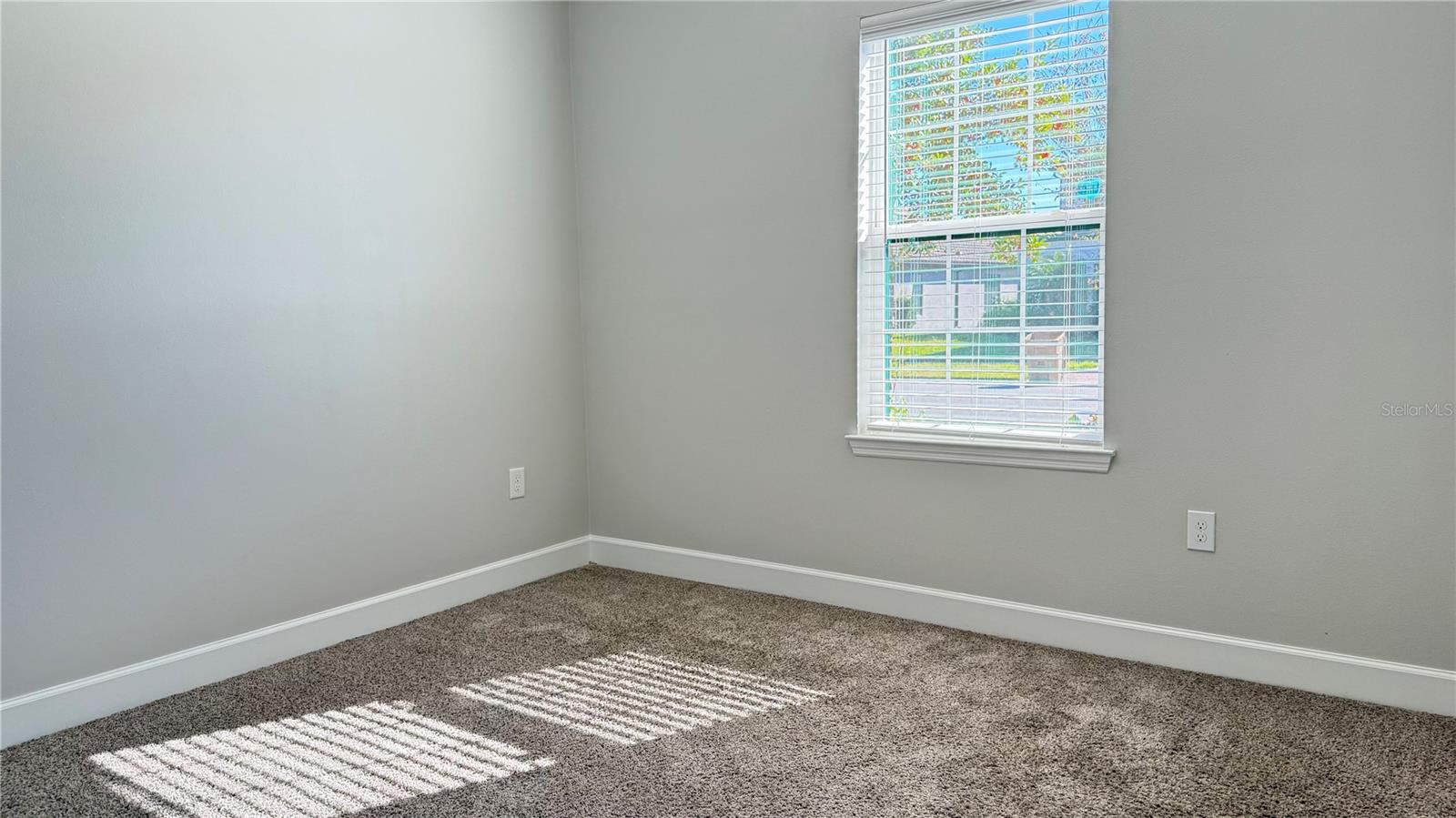 Image 33 of 48 For 3964 Carrick Bend Dr