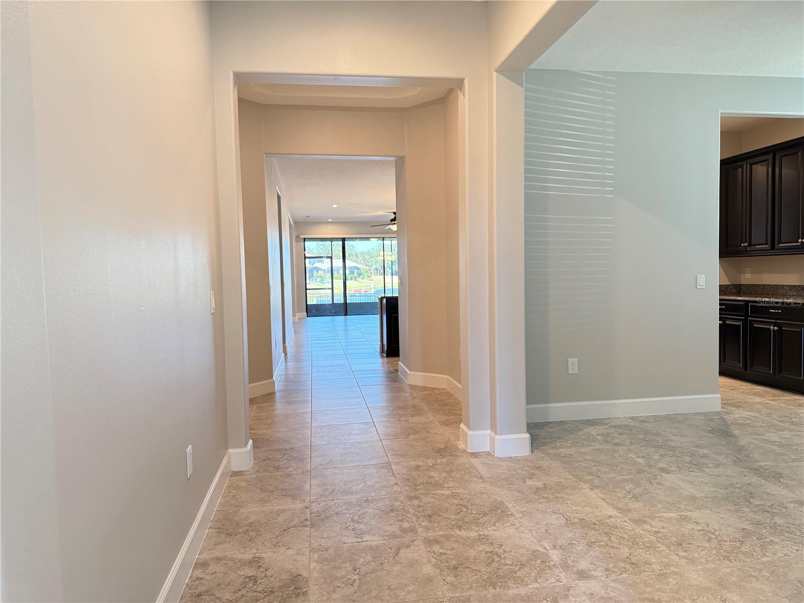 Image 9 of 48 For 3964 Carrick Bend Dr