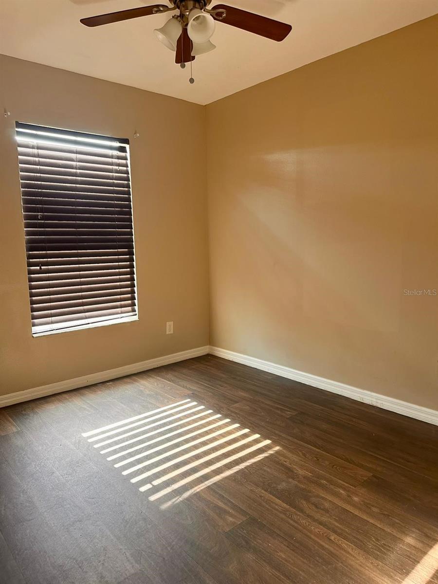 Image 18 of 20 For 4036 11th Street E