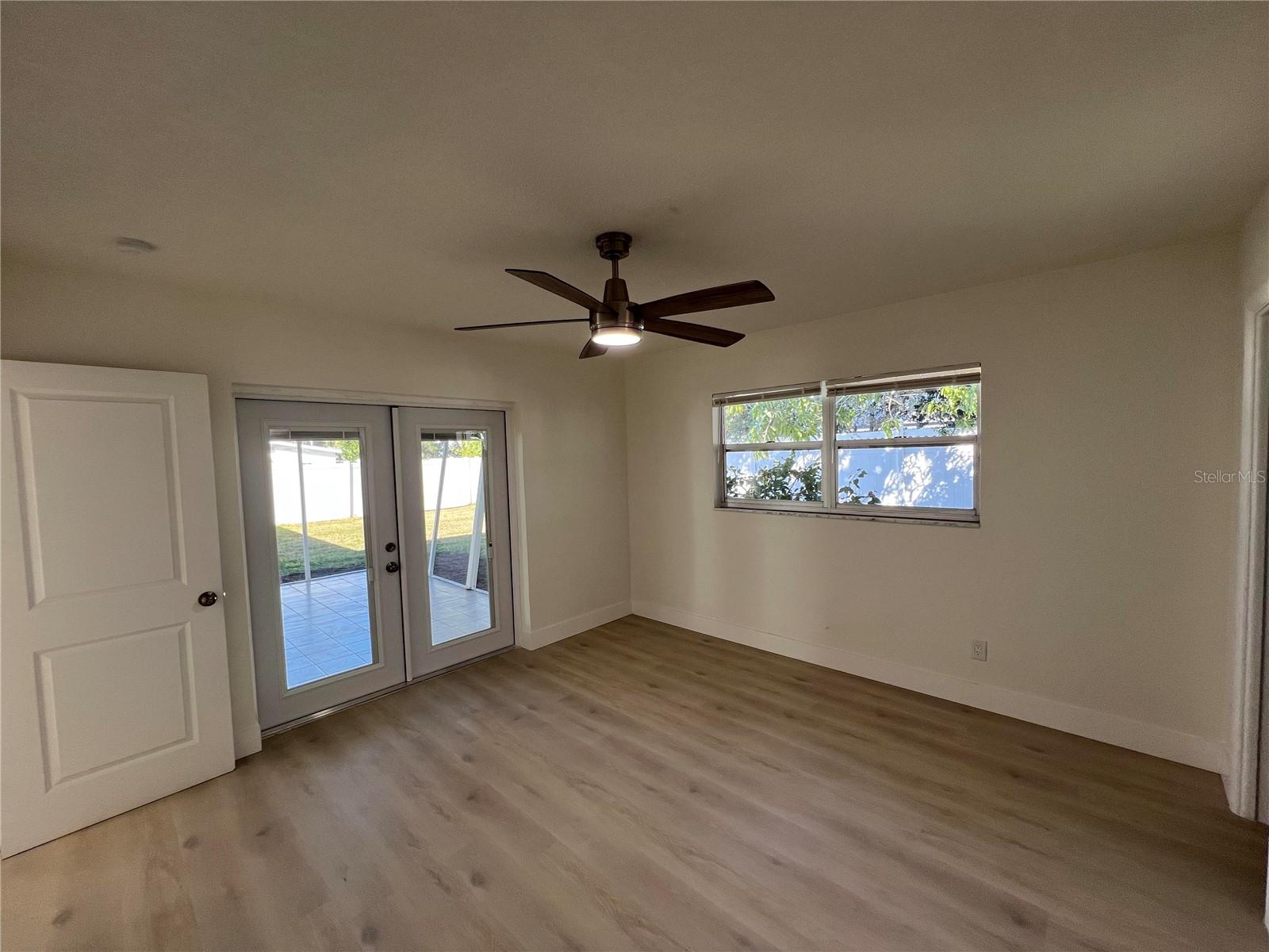 Image 12 of 63 For 2502 Tropical Shores Drive Se