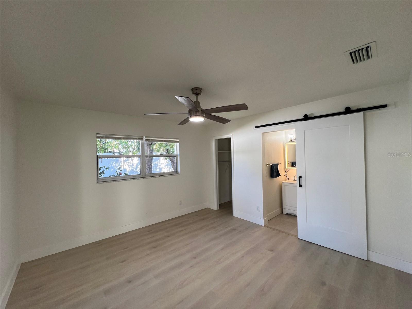 Image 17 of 63 For 2502 Tropical Shores Drive Se