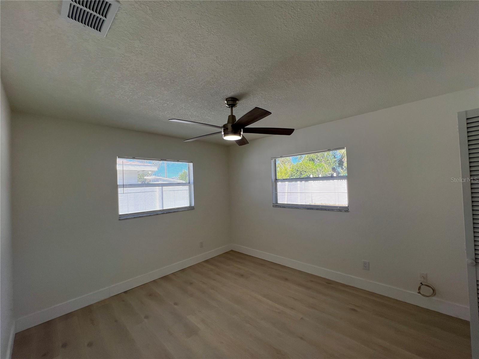 Image 21 of 63 For 2502 Tropical Shores Drive Se