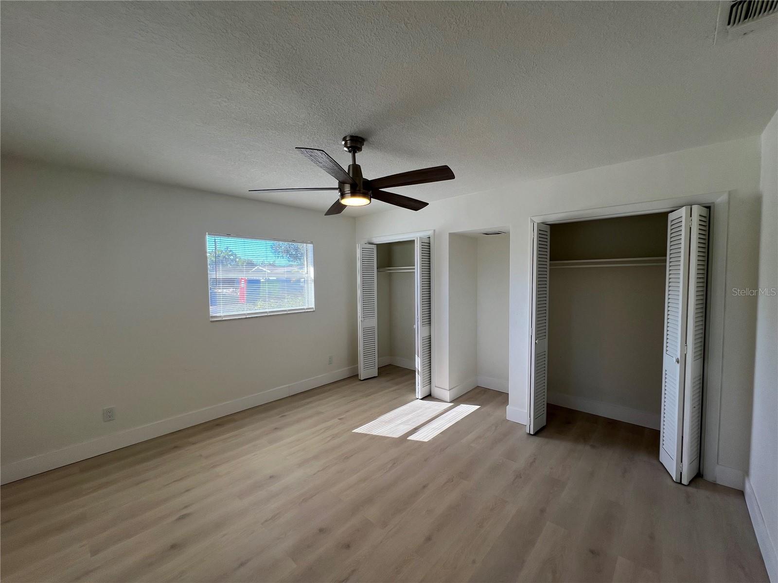 Image 33 of 63 For 2502 Tropical Shores Drive Se