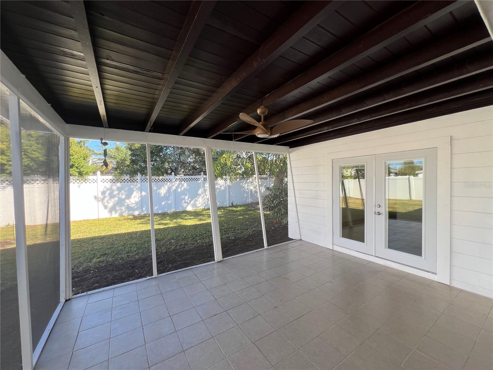 Image 37 of 63 For 2502 Tropical Shores Drive Se