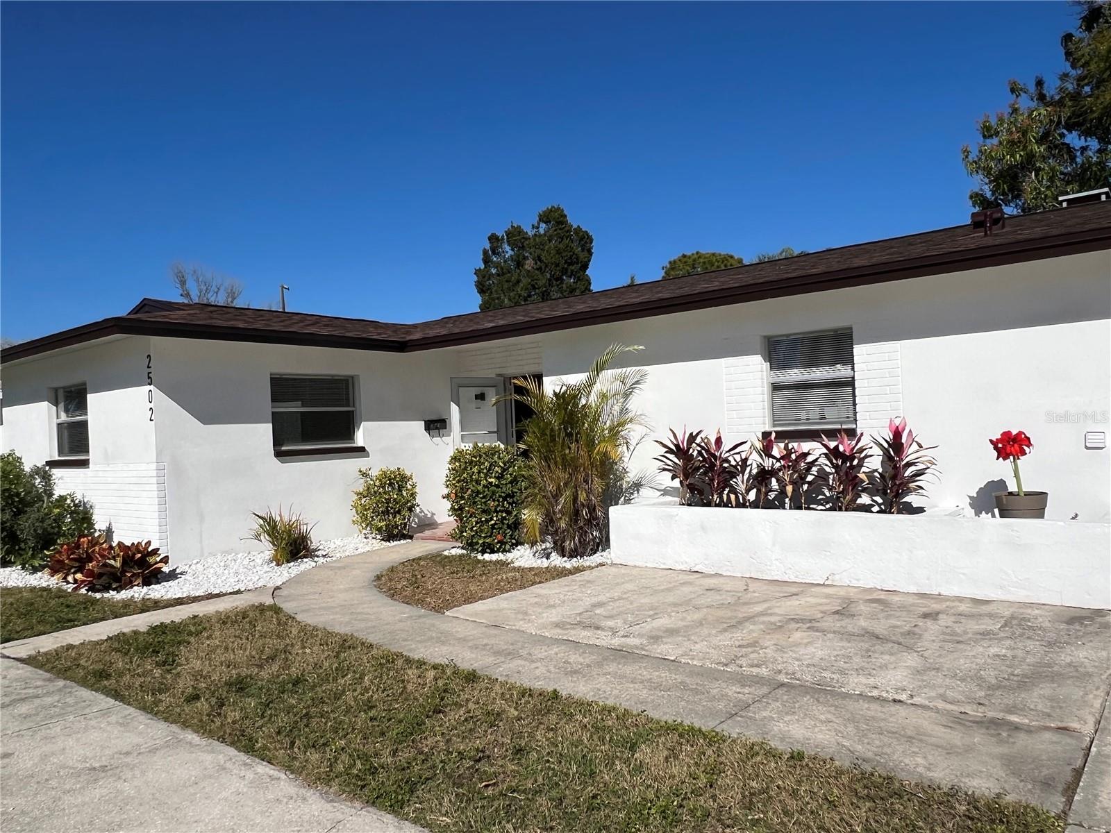 Image 53 of 63 For 2502 Tropical Shores Drive Se