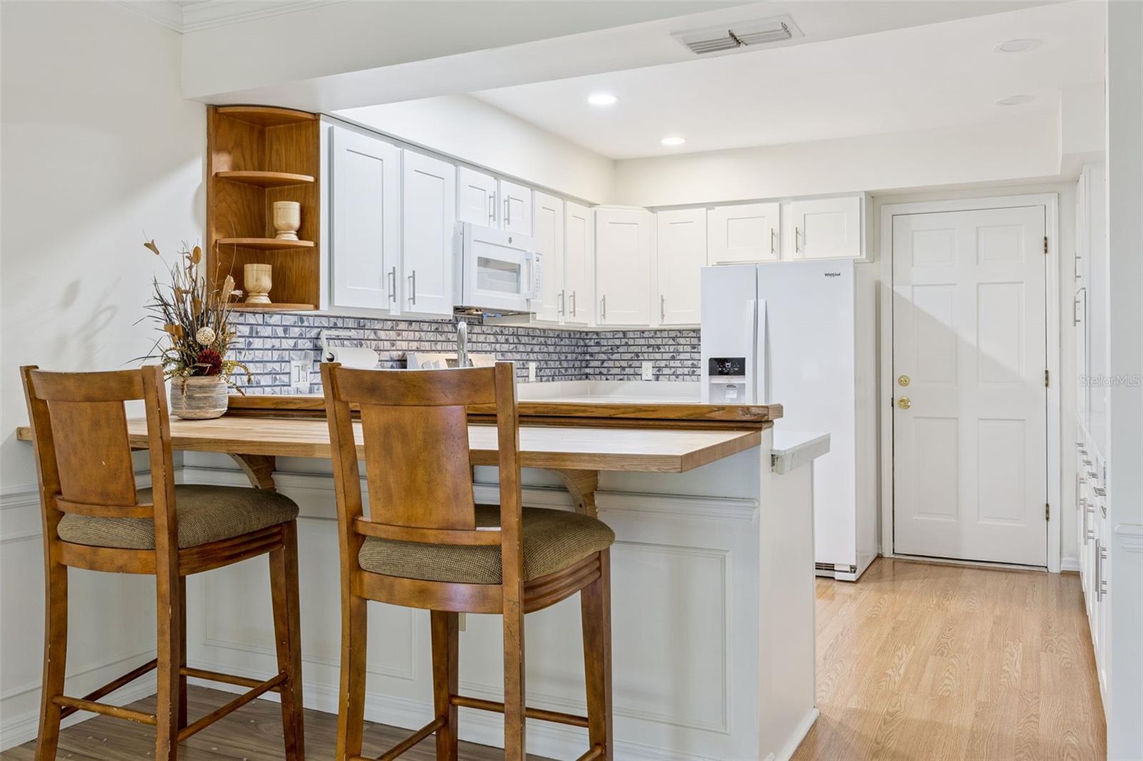 Image 10 of 36 For 1546 Stormway Court