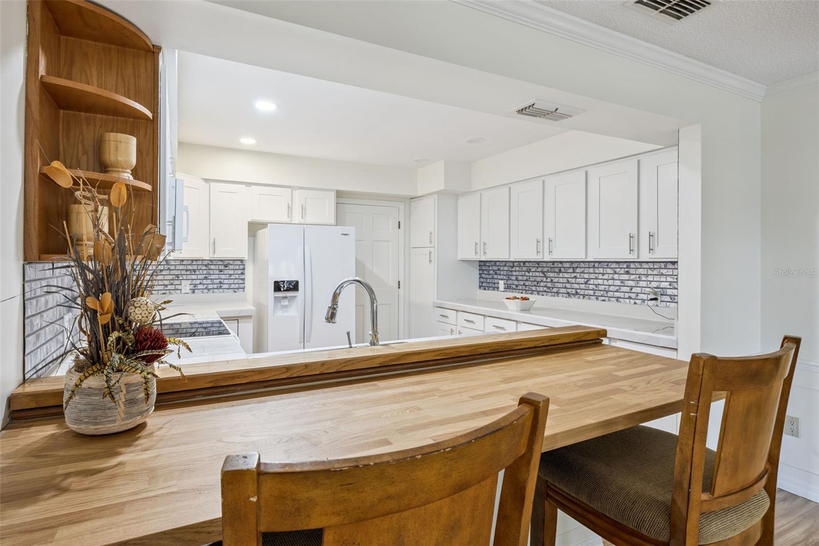 Image 11 of 36 For 1546 Stormway Court