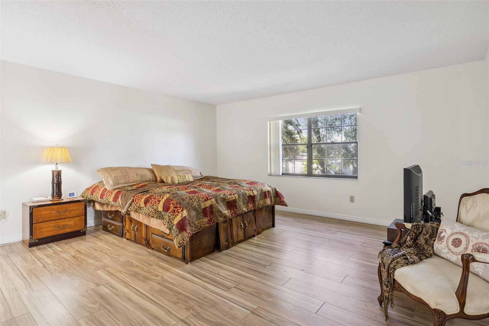 Image 15 of 36 For 1546 Stormway Court