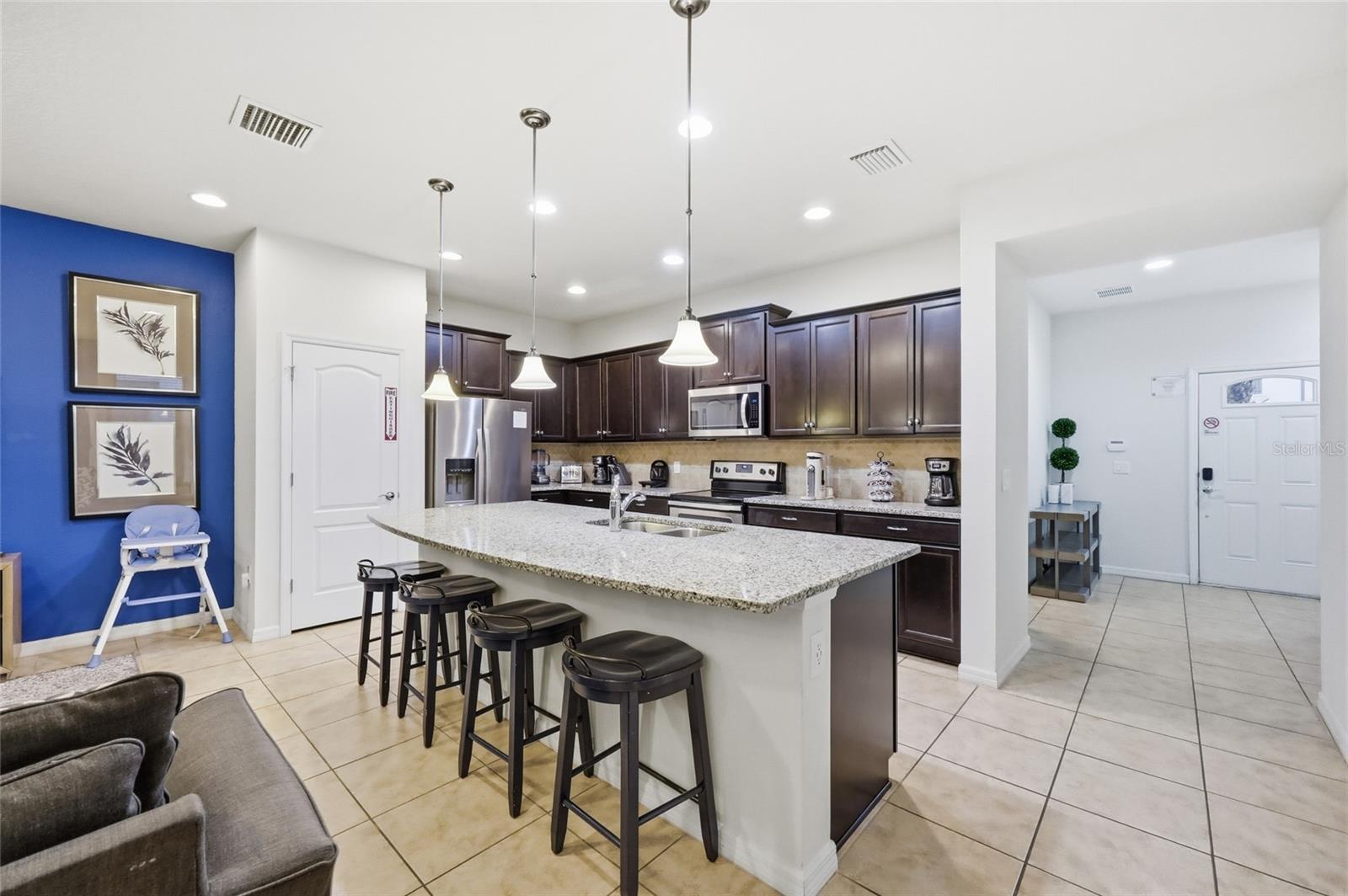 Image 11 of 45 For 8851 Geneve Court