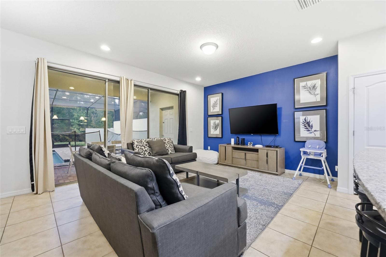 Image 12 of 45 For 8851 Geneve Court