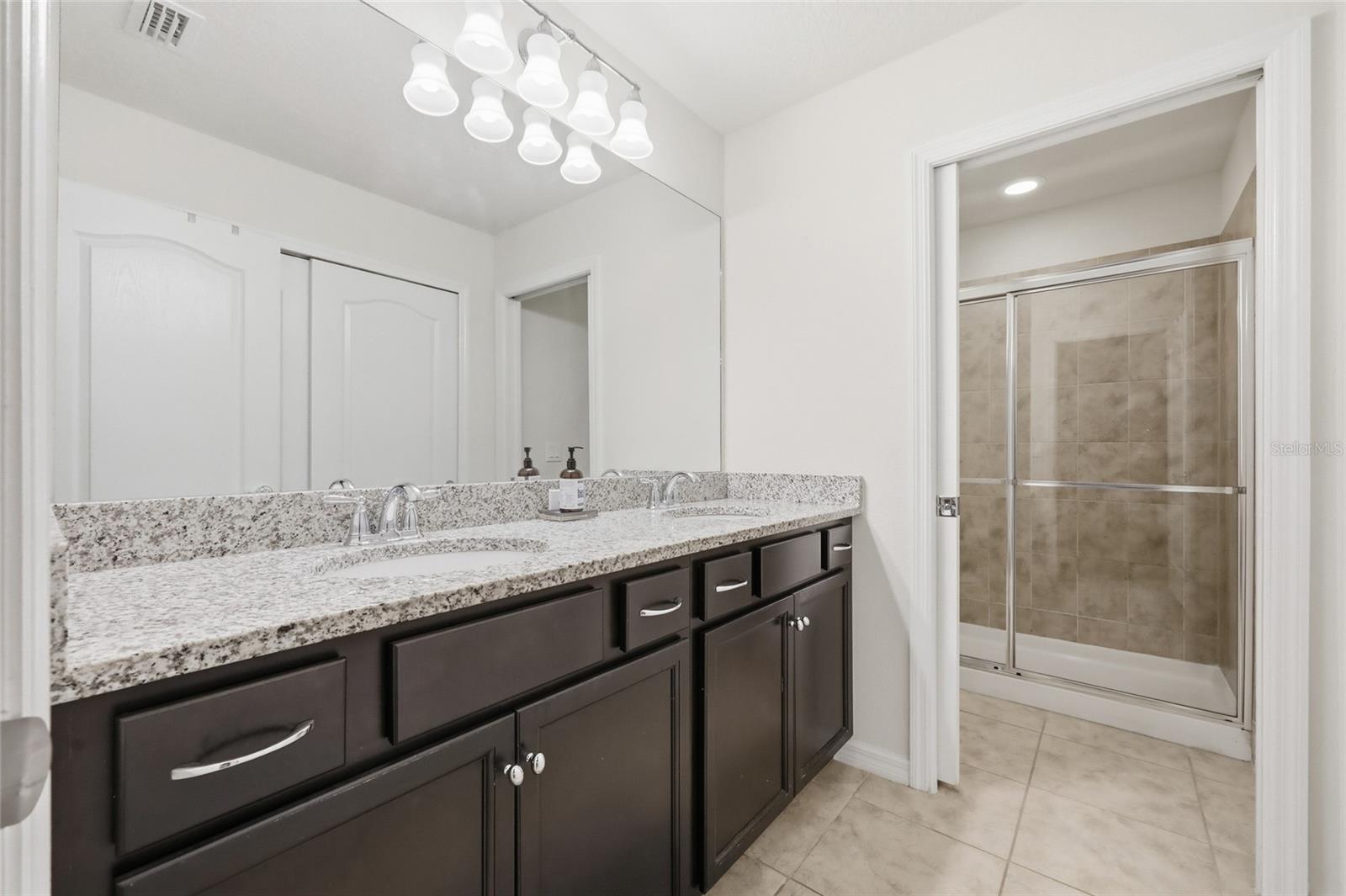 Image 20 of 45 For 8851 Geneve Court