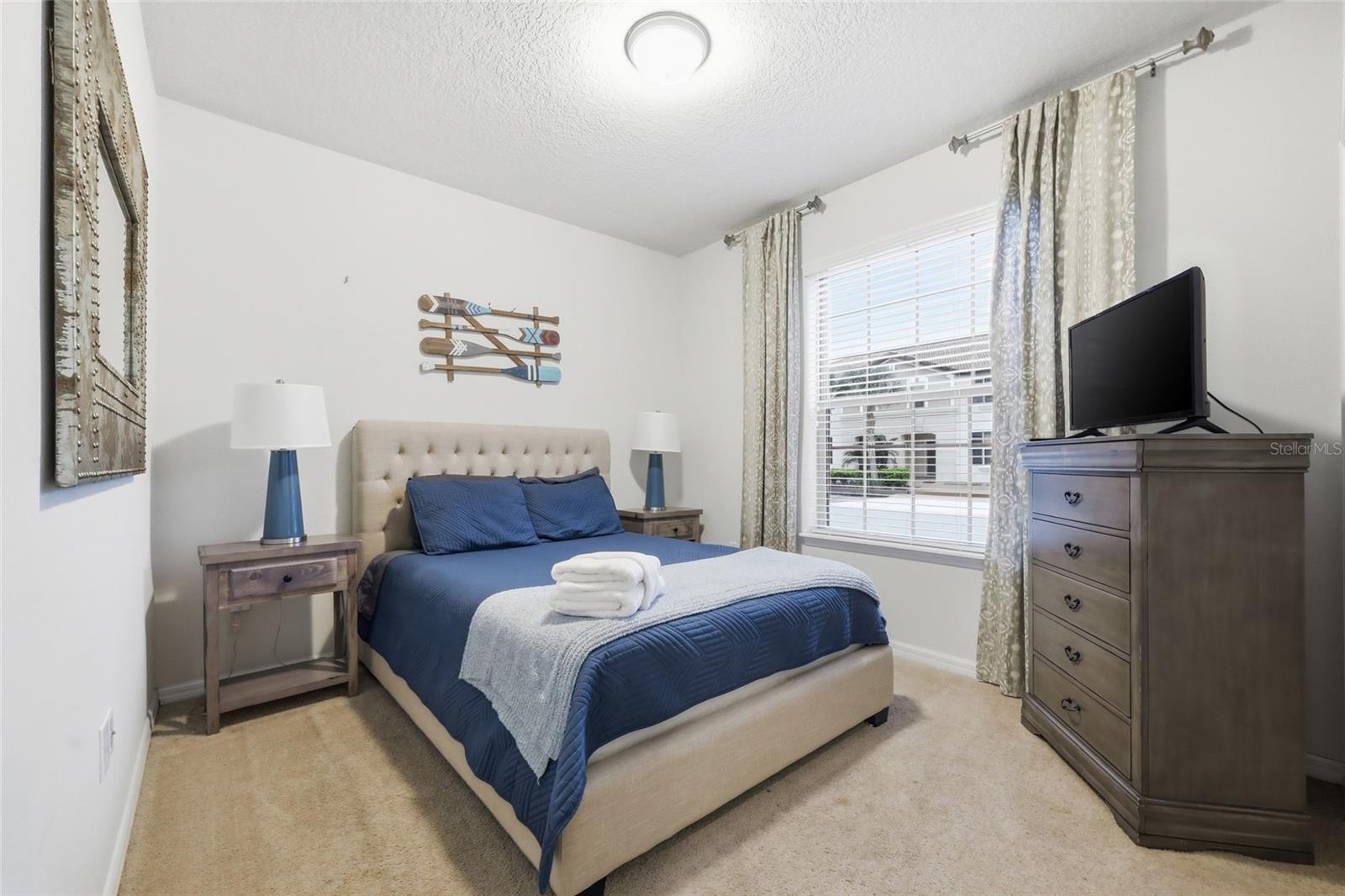 Image 22 of 45 For 8851 Geneve Court