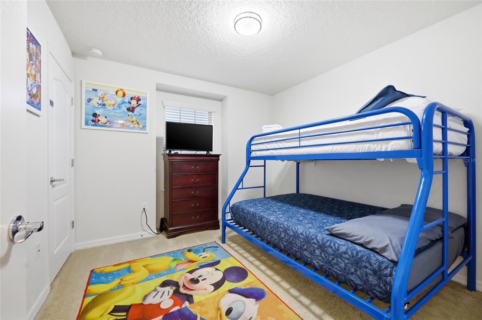 Image 28 of 45 For 8851 Geneve Court