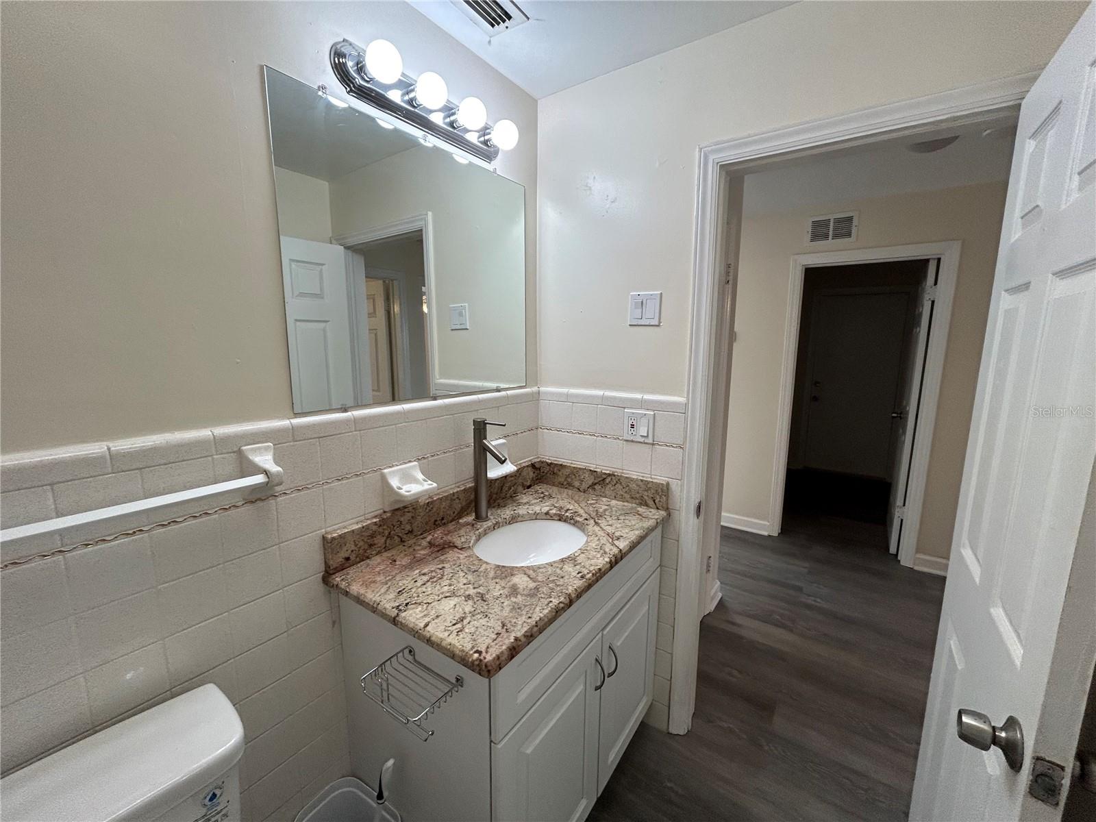 Image 5 of 13 For 1618 Baltimore Avenue 1618