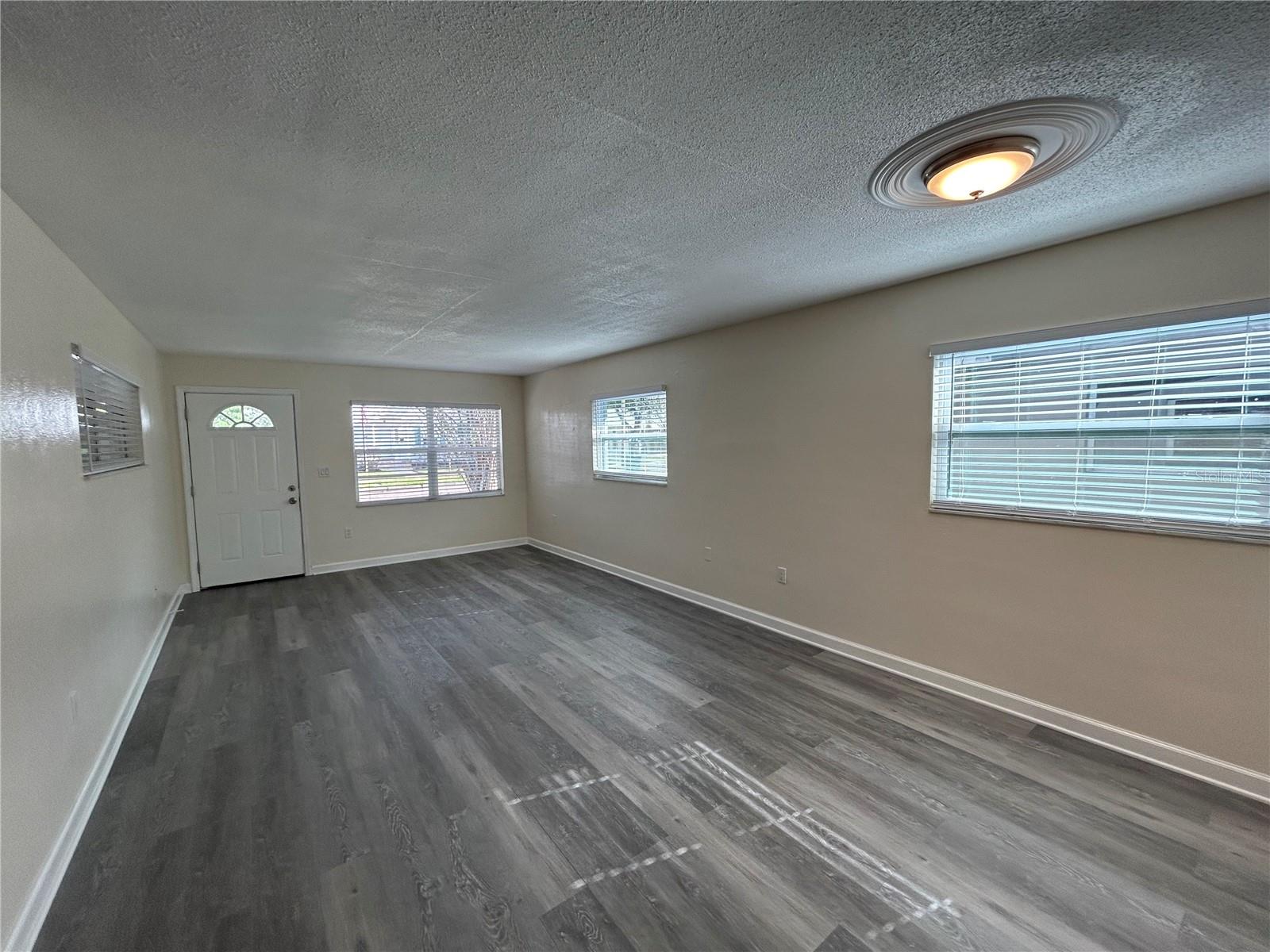 Image 7 of 13 For 1618 Baltimore Avenue 1618