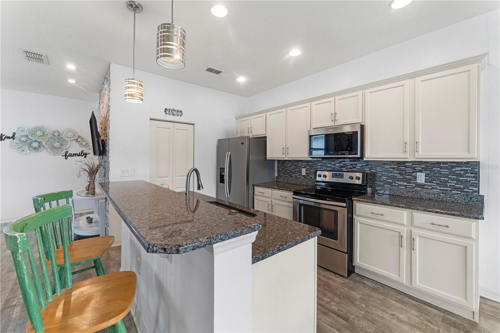 Image 19 of 31 For 110 65th Avenue E