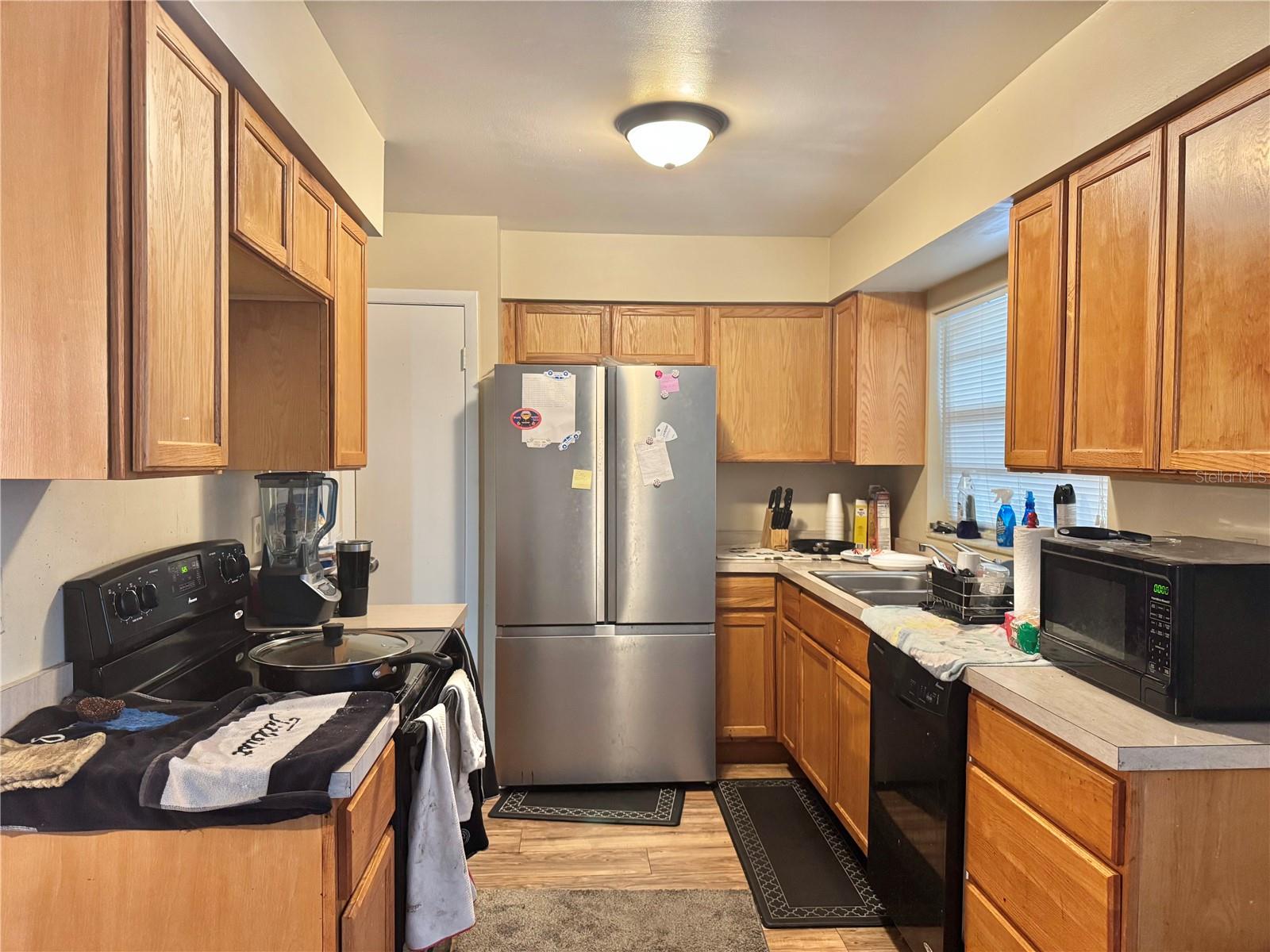 Image 6 of 18 For 1516 Sparrow Street