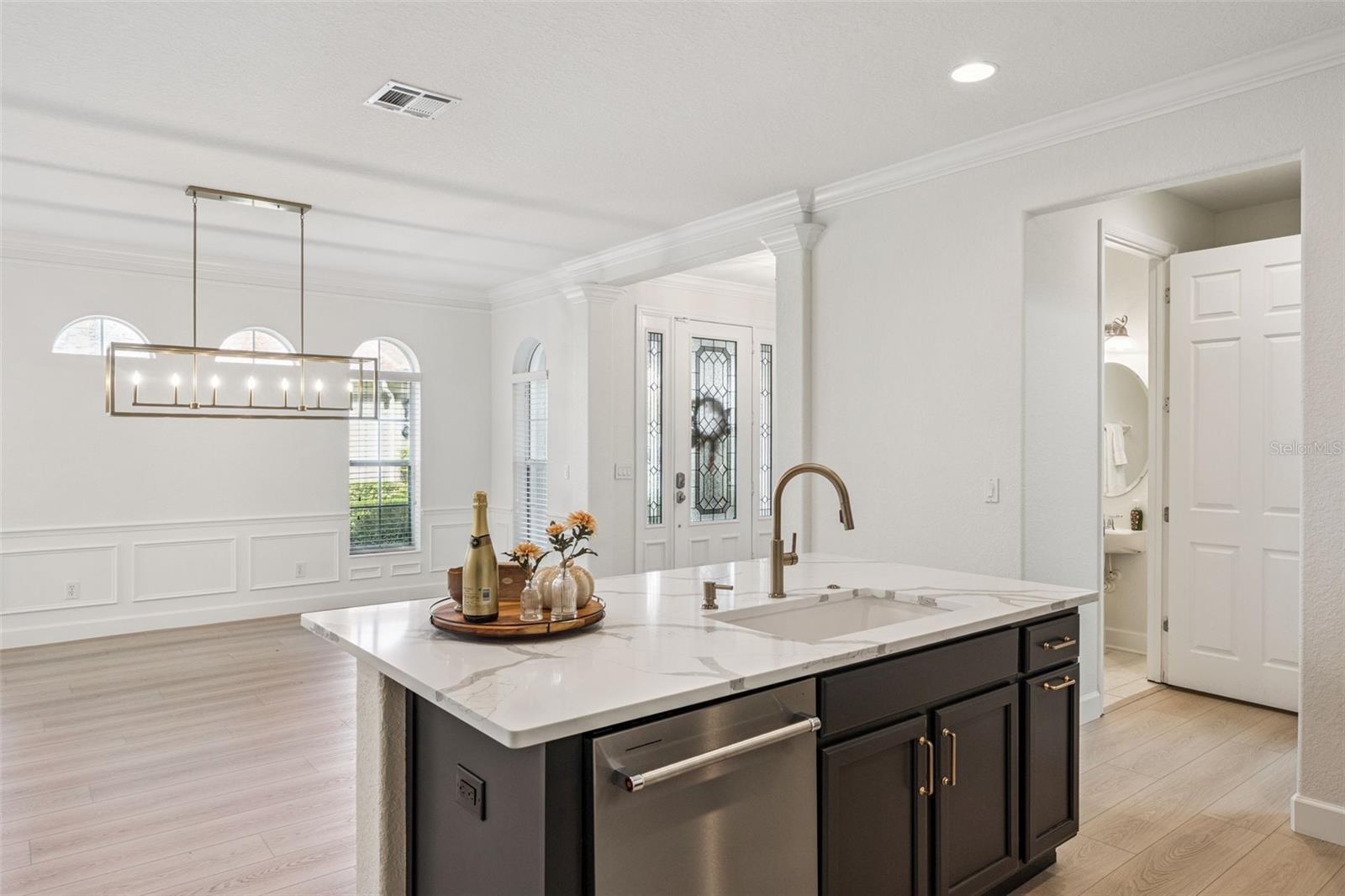 Image 7 of 32 For 8888 Della Scala Circle