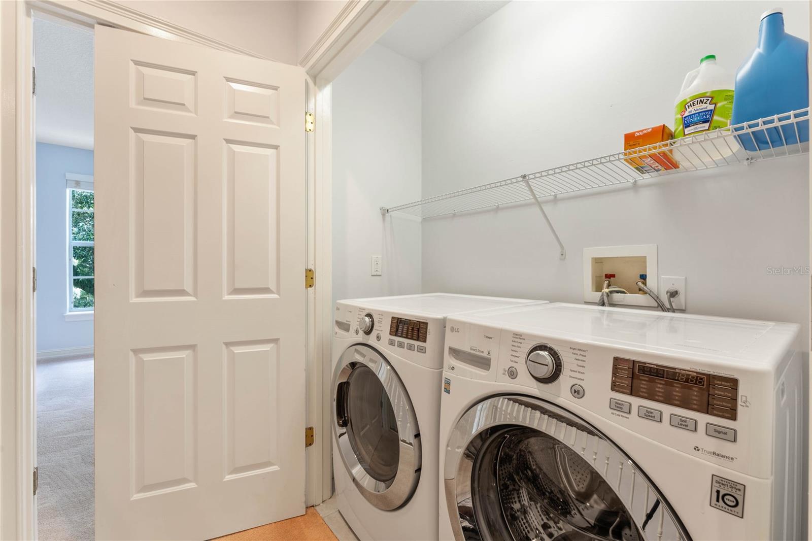 Image 12 of 23 For 915 Greenlawn Street