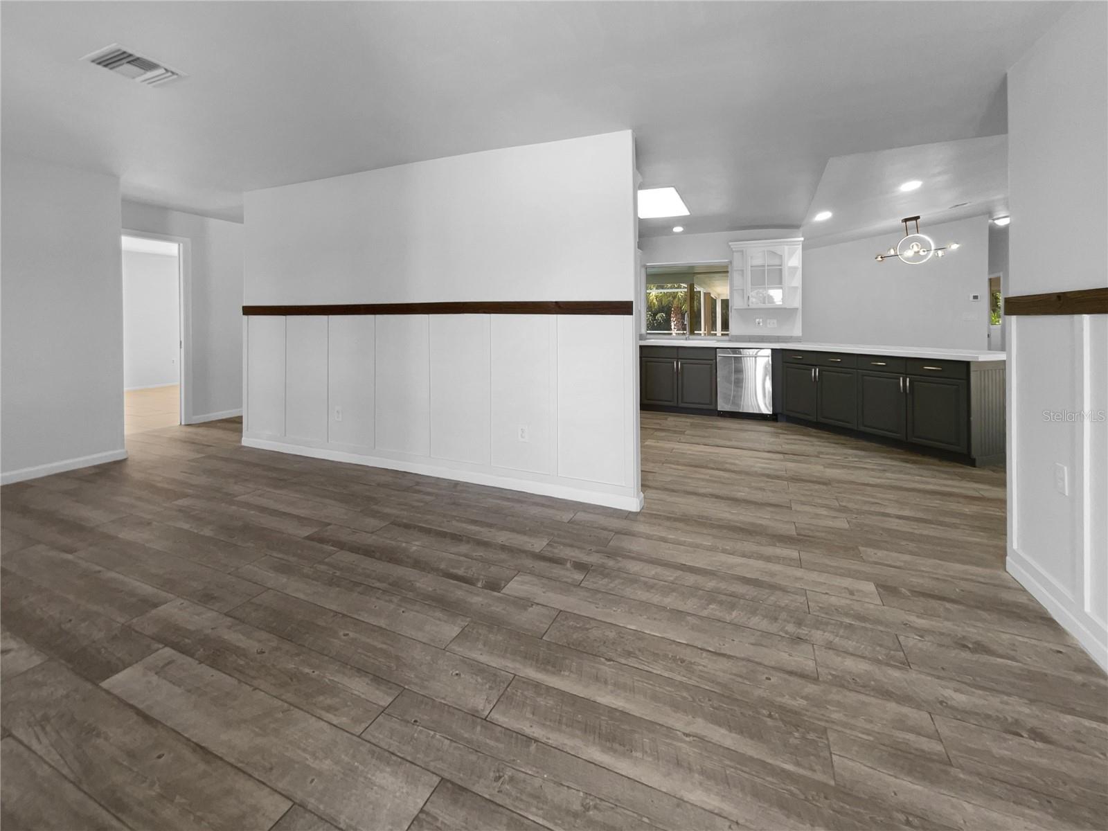 Image 12 of 29 For 510 Margarita Avenue